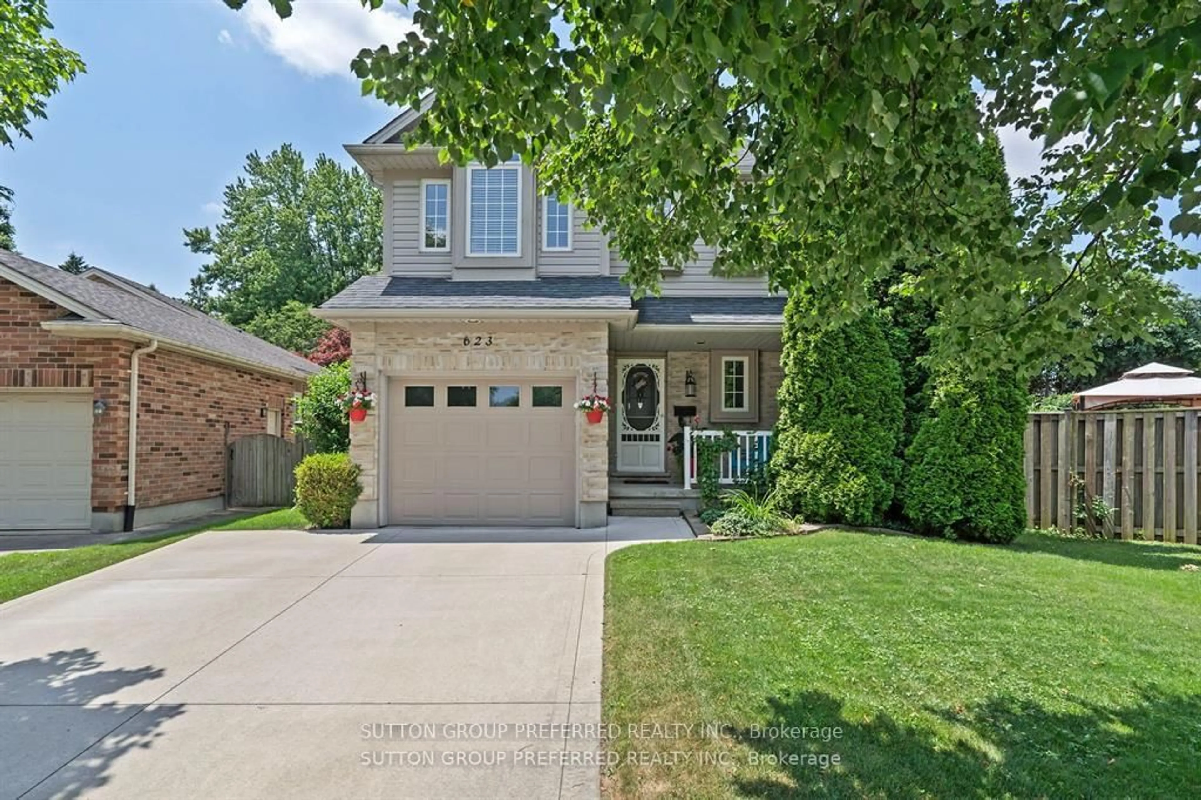 Home with brick exterior material, street for 623 Thornwood Crt, London North Ontario N6H 5J5