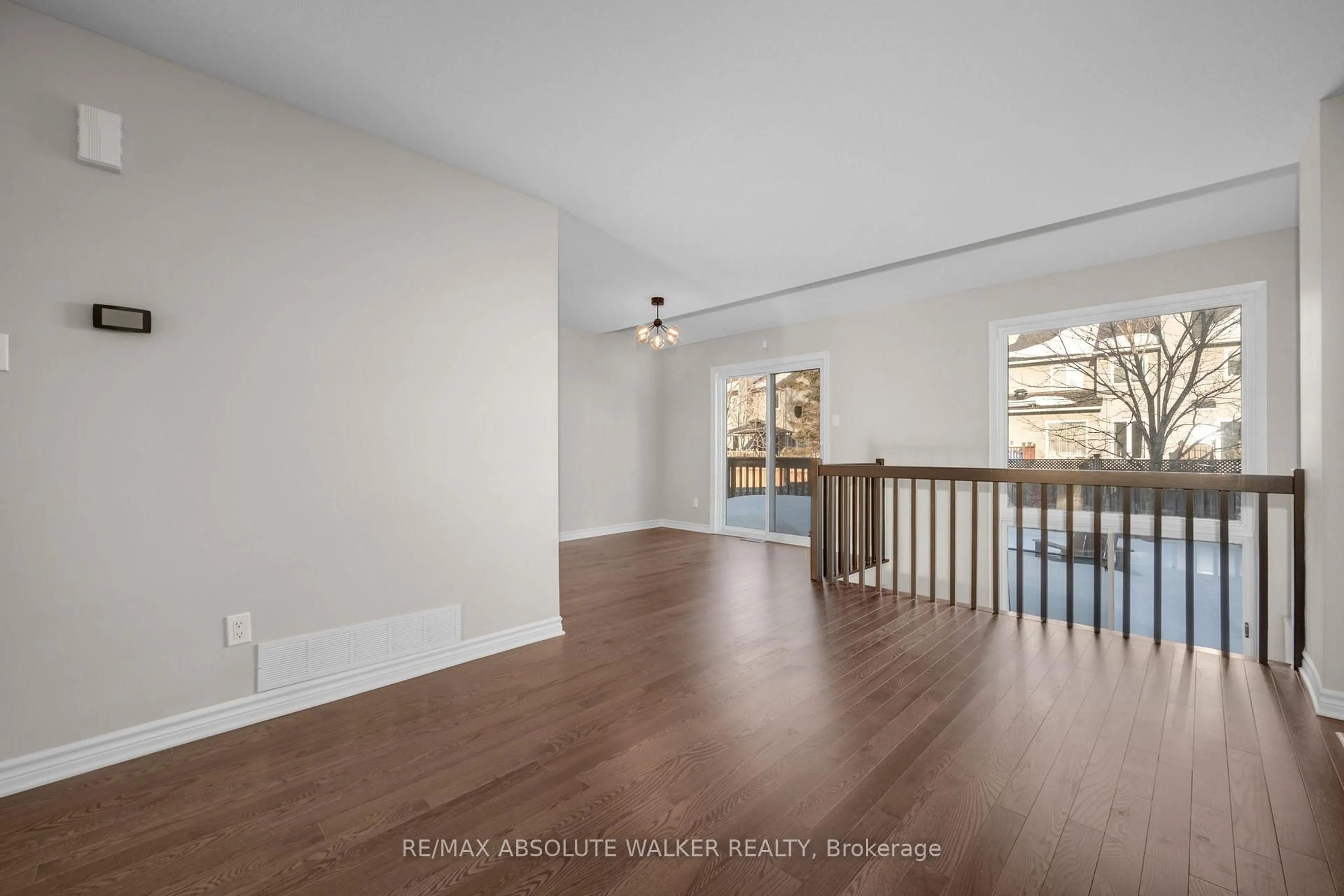 Unknown for 1538 Briarfield Cres, Ottawa Ontario K4A 1Z9