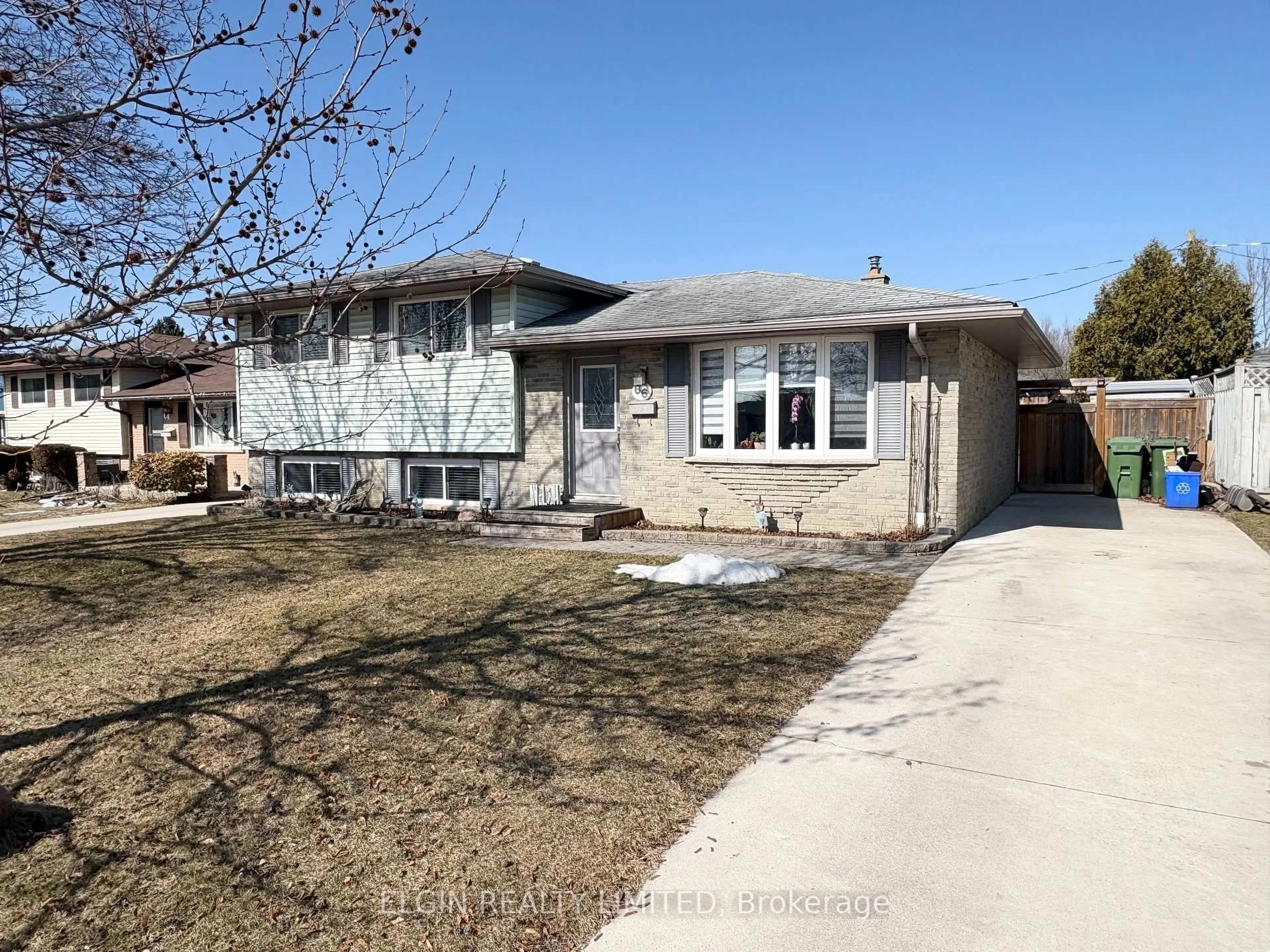 Home with vinyl exterior material, street for 66 Aldborough Ave, St. Thomas Ontario N5R 5H2