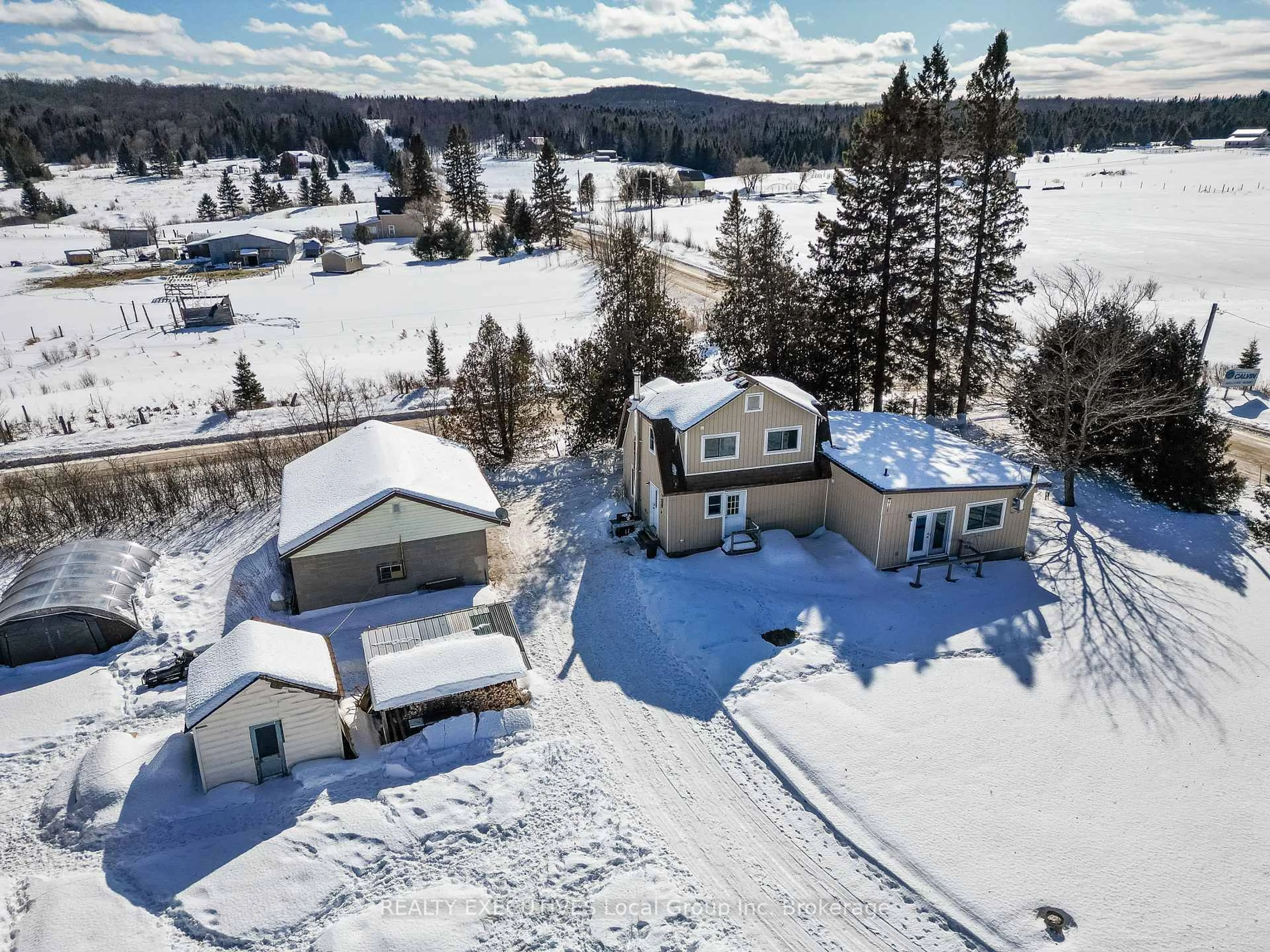 A pic from outside/outdoor area/front of a property/back of a property/a pic from drone, street for 512 Mount Pleasant Rd, Calvin Ontario P0H 2E0