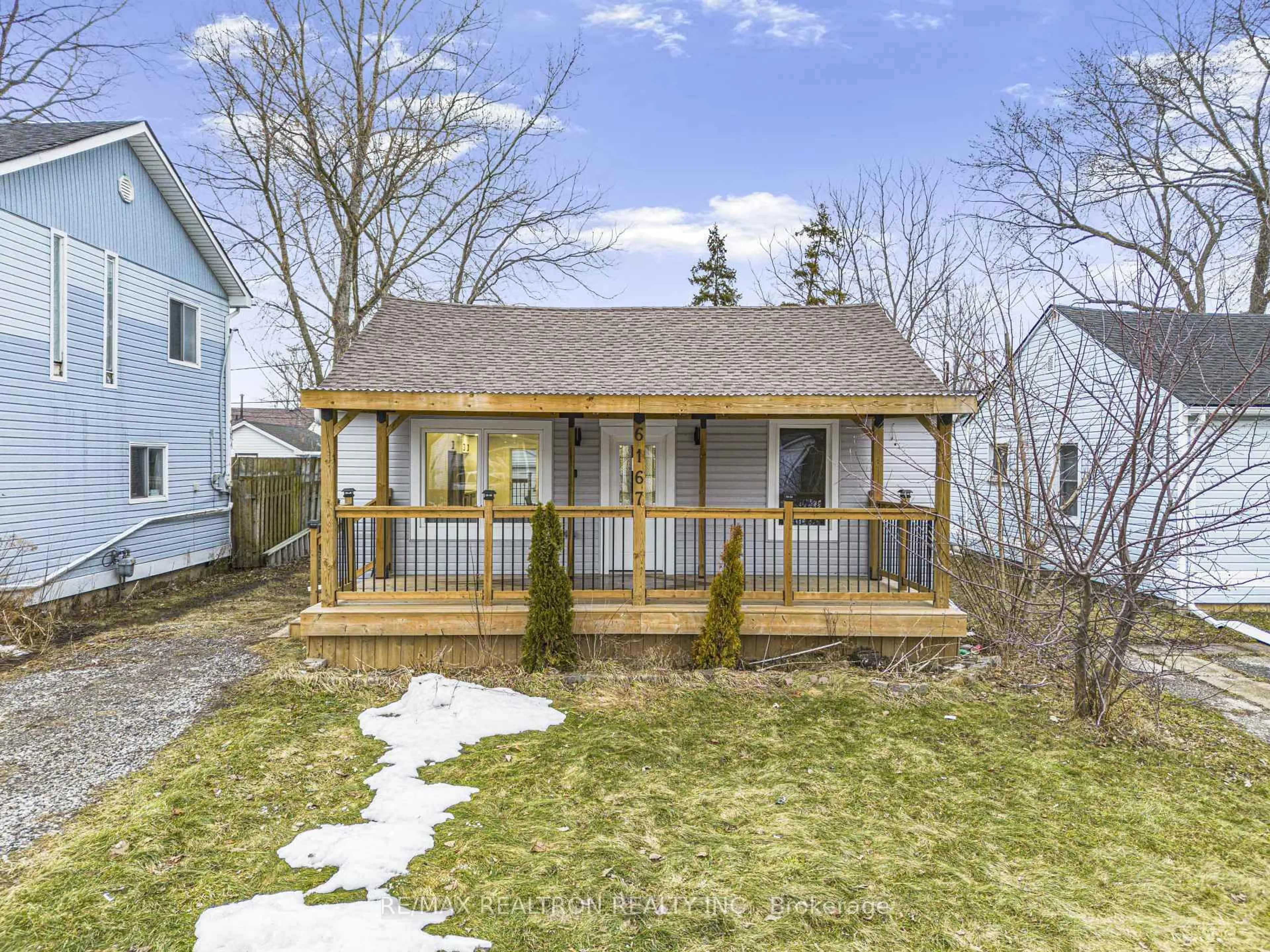 Unknown for 6167 Skinner St, Niagara Falls Ontario L2G 2Y4