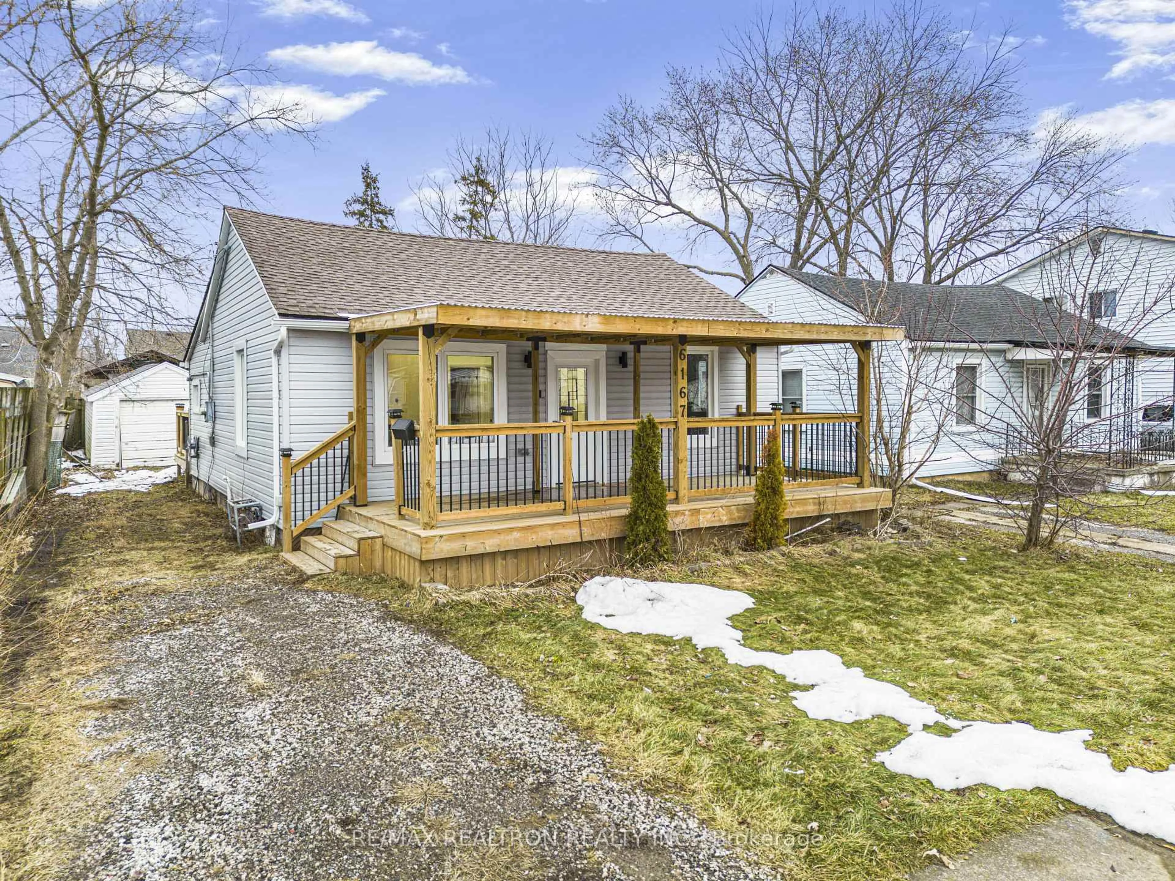 Unknown for 6167 Skinner St, Niagara Falls Ontario L2G 2Y4