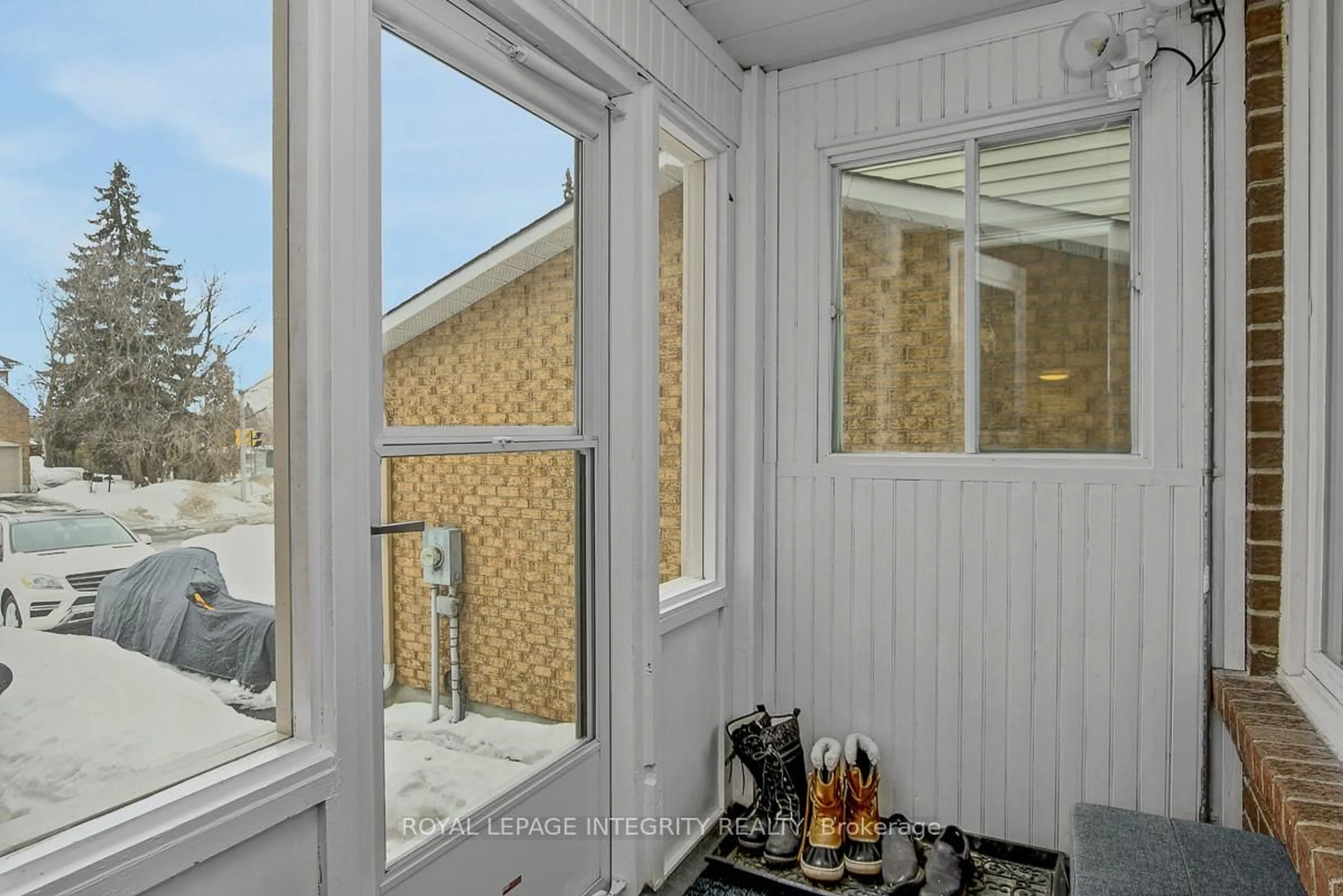 Unknown for 3 Palomino Dr, Kanata Ontario K2M 1L9