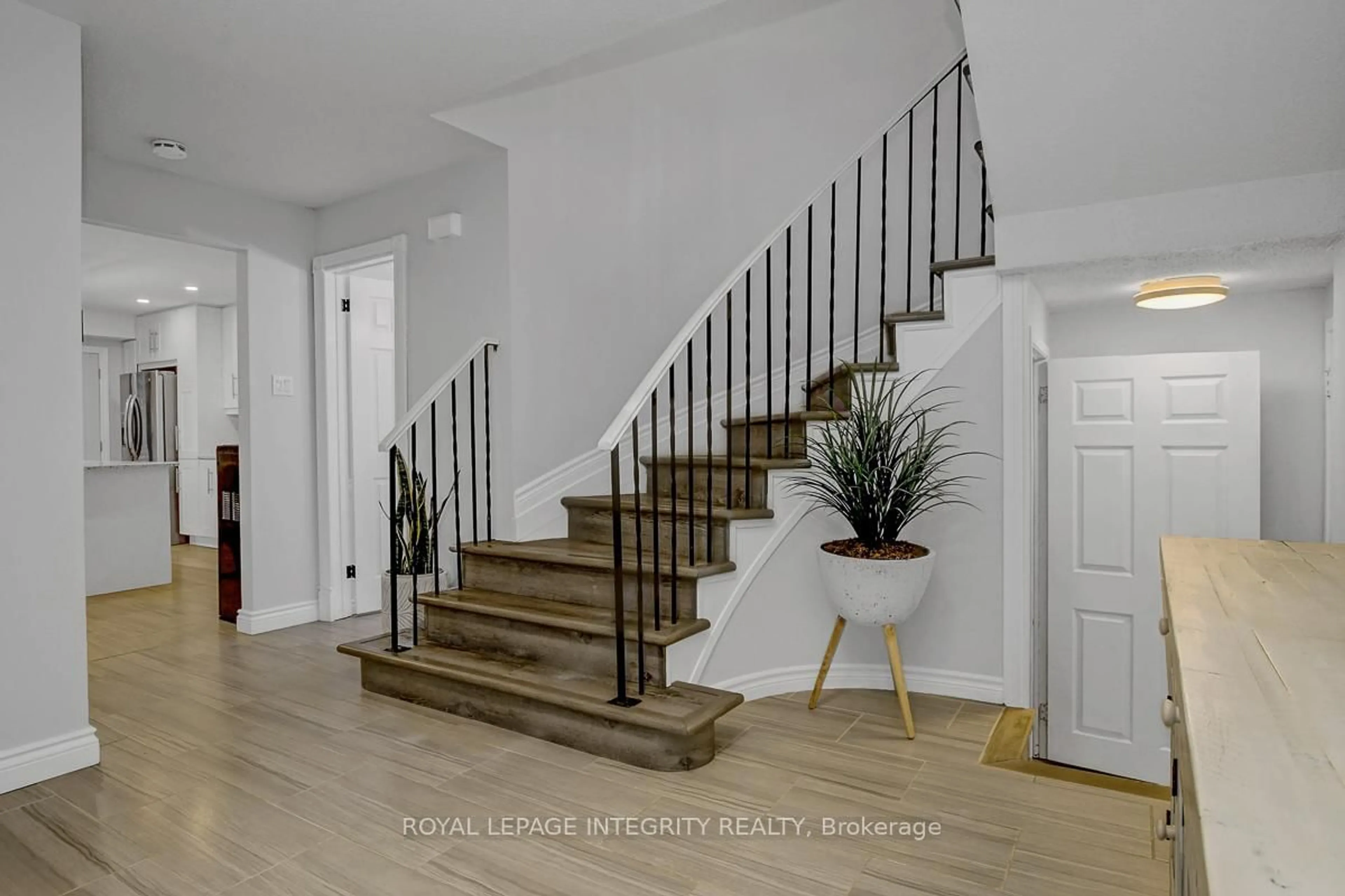 Unknown for 3 Palomino Dr, Kanata Ontario K2M 1L9