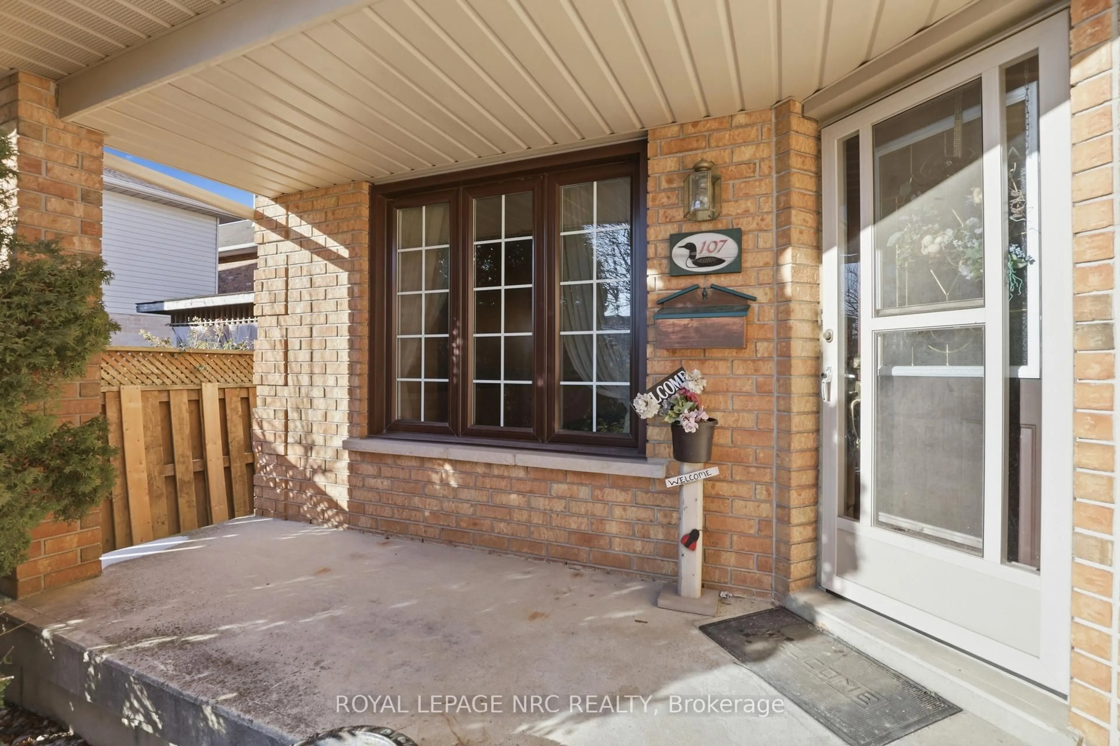 Unknown for 107 Butler Dr, Hamilton Ontario L8W 3K2