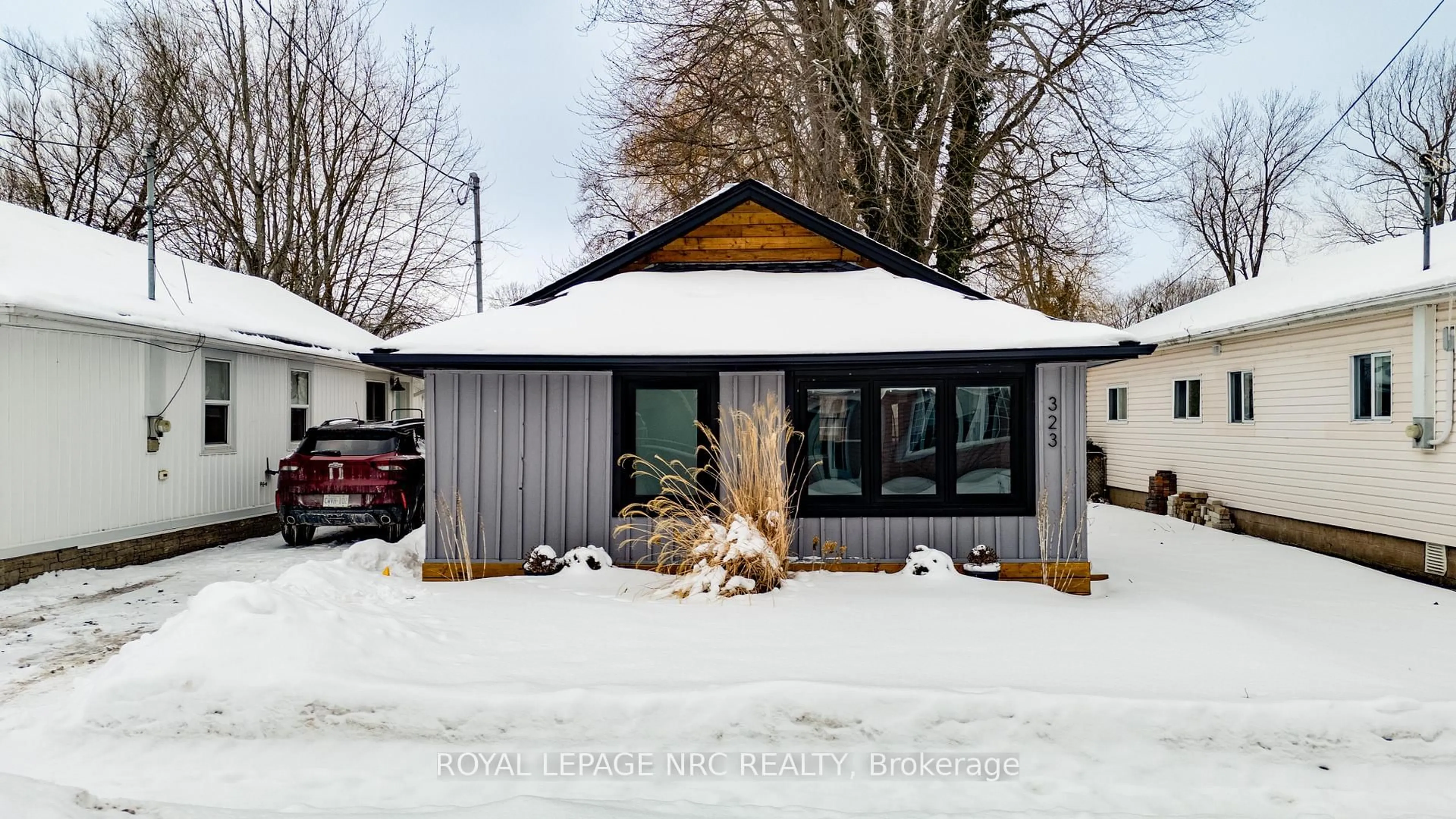 Shed for 323 Oxford Ave, Fort Erie Ontario L0S 1B0
