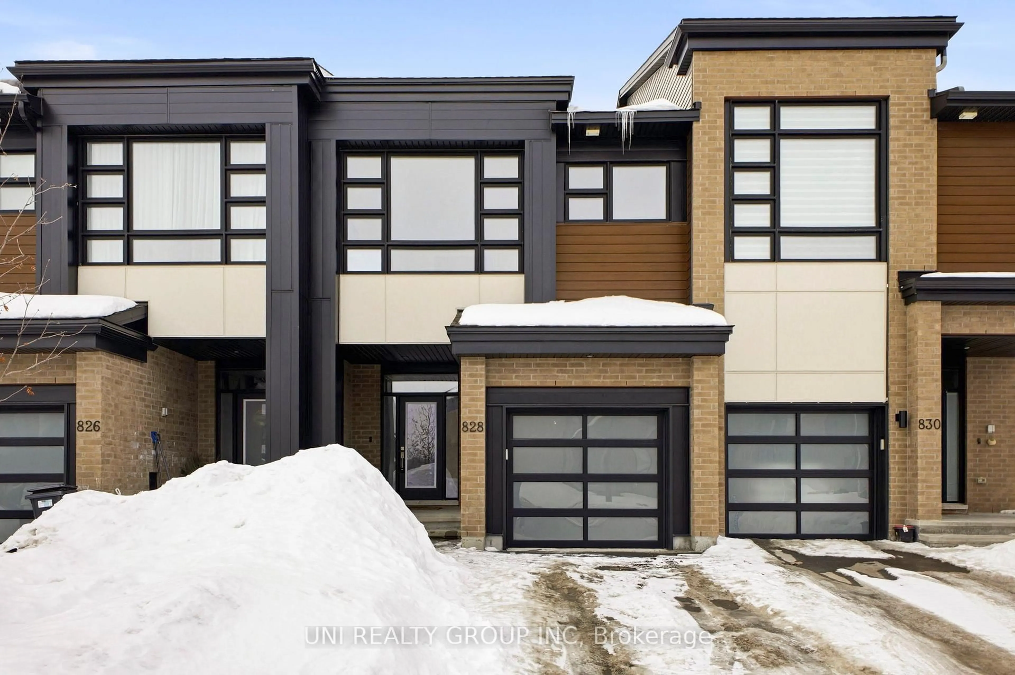 Home with brick exterior material, street for 828 Chipping Circ, Ottawa Ontario K4M 0E7