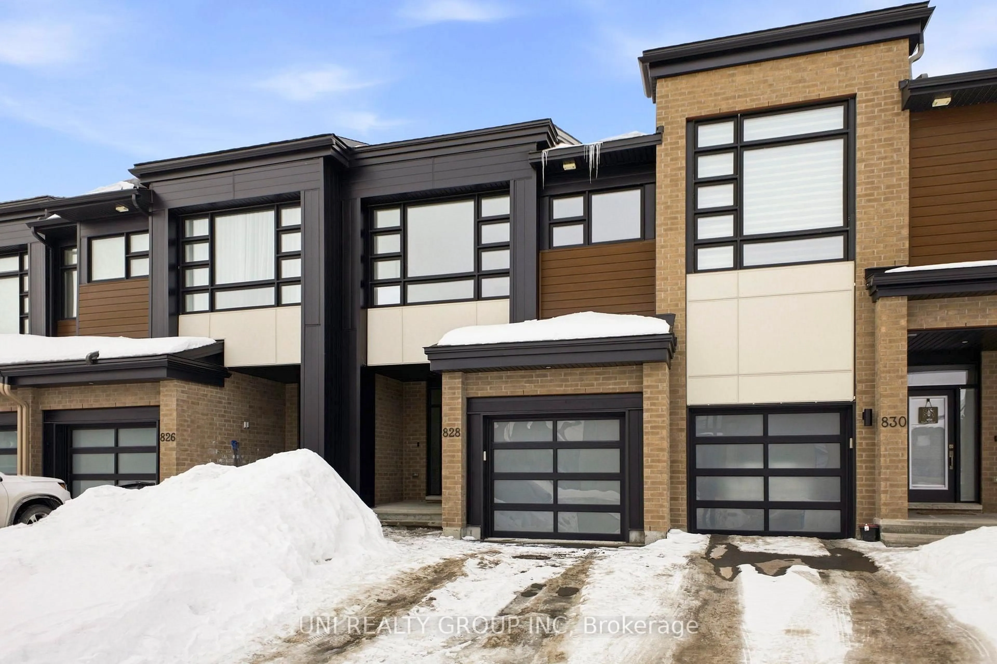 Home with brick exterior material, street for 828 Chipping Circ, Ottawa Ontario K4M 0E7