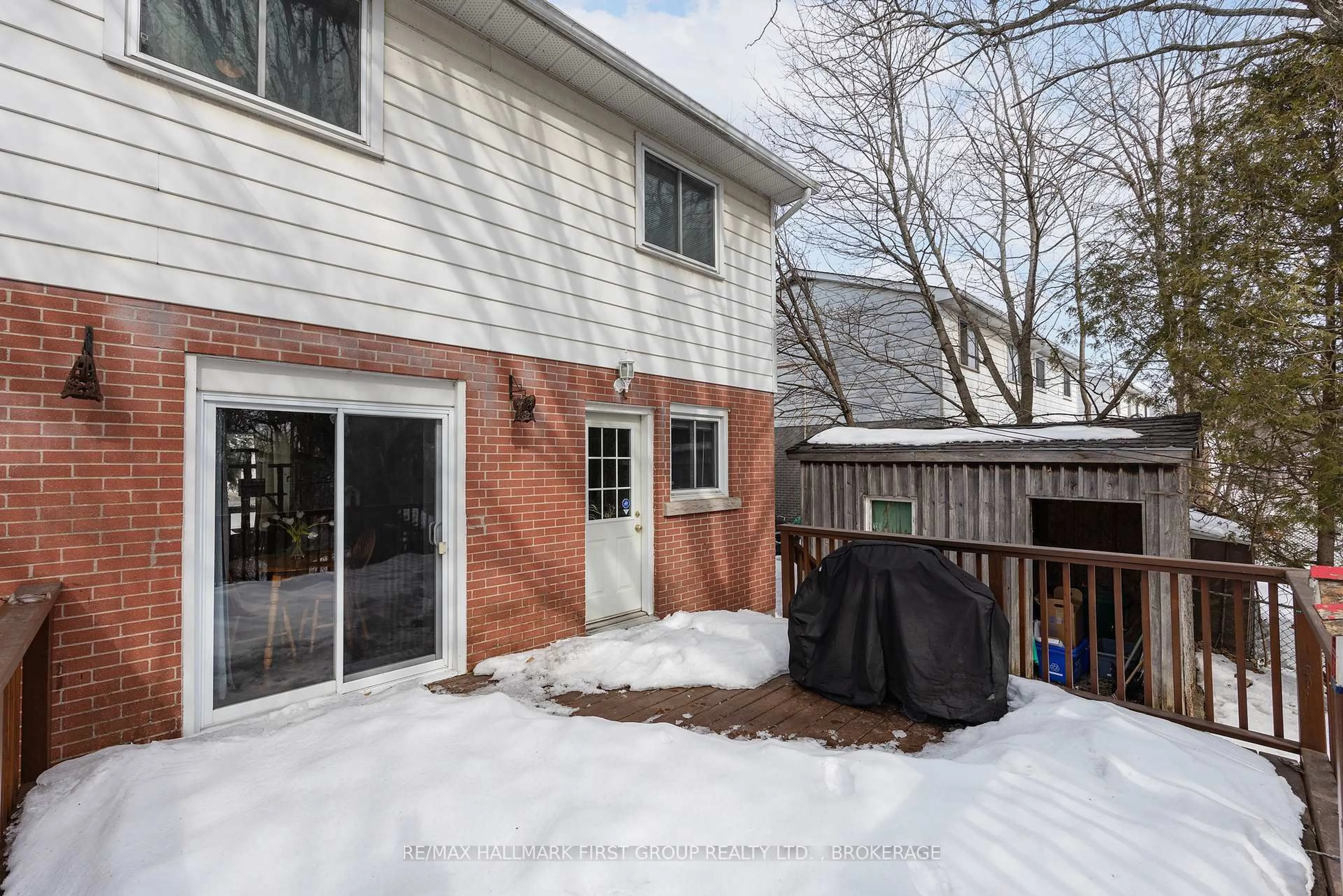 Unknown for 1449 Montreal St, Kingston Ontario K7K 3L8