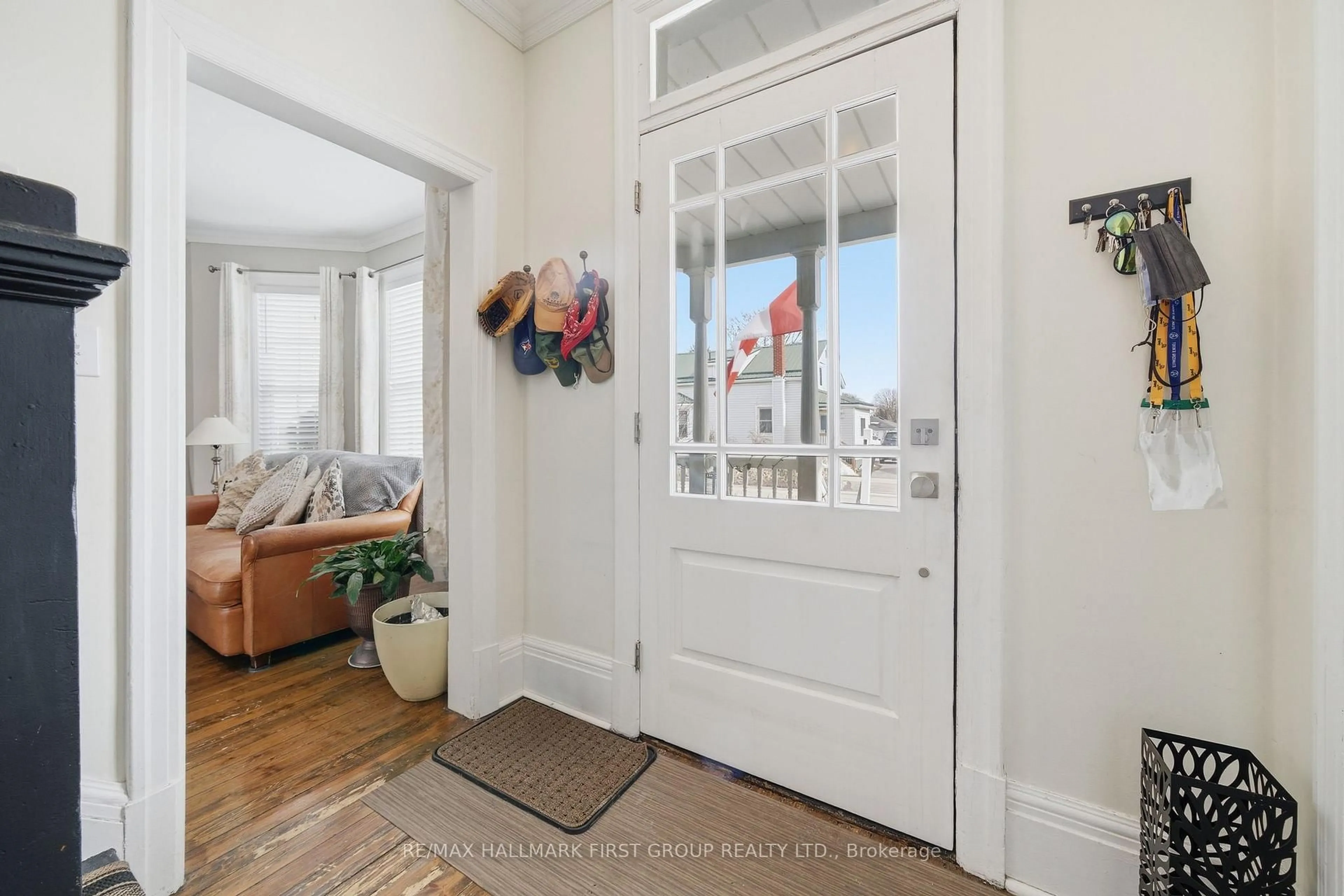 Indoor entryway for 299 Spring St, Cobourg Ontario K9A 3K3