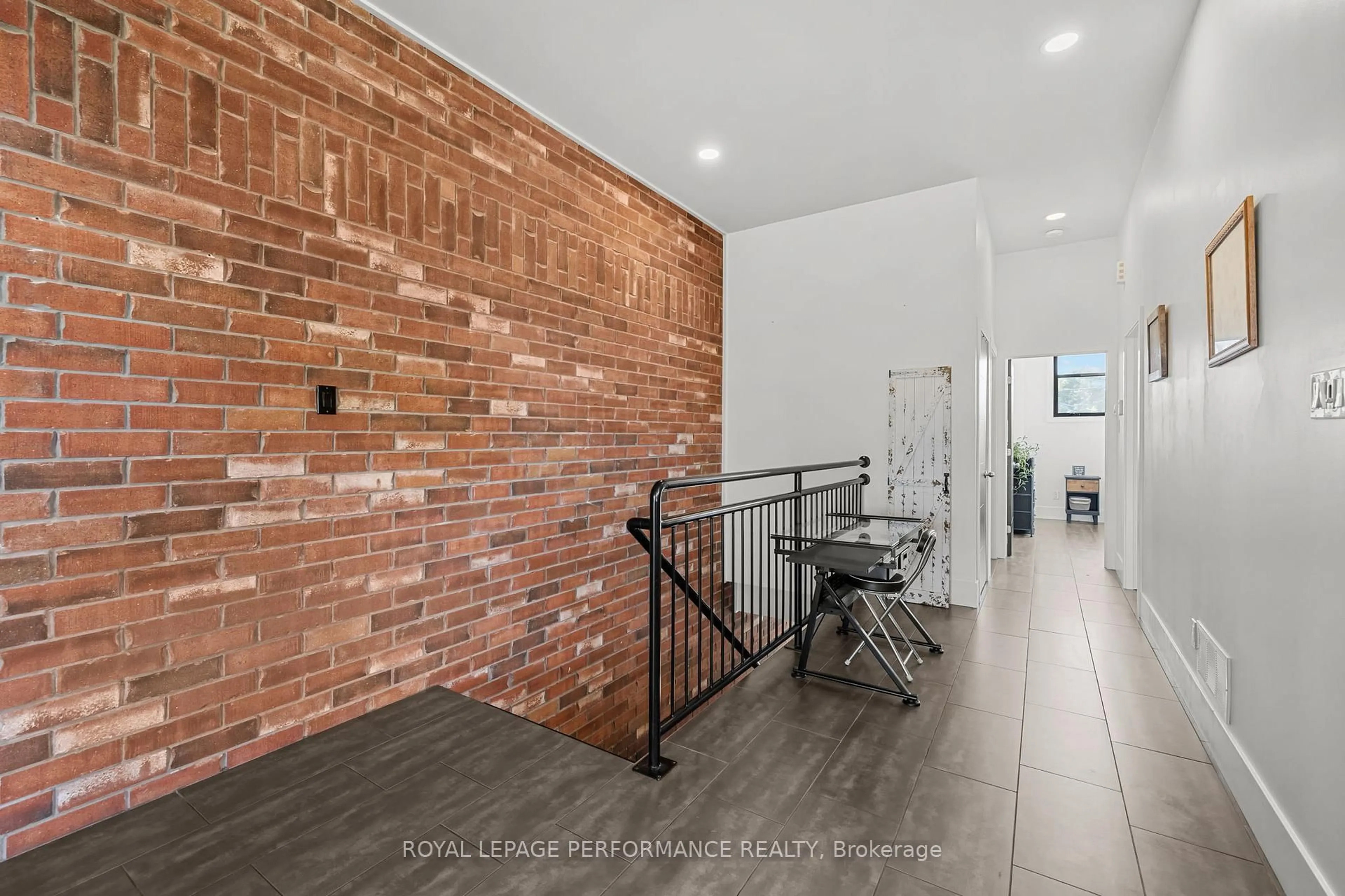 Unknown for 758 St Joseph St #B, Casselman Ontario K0A 1M0