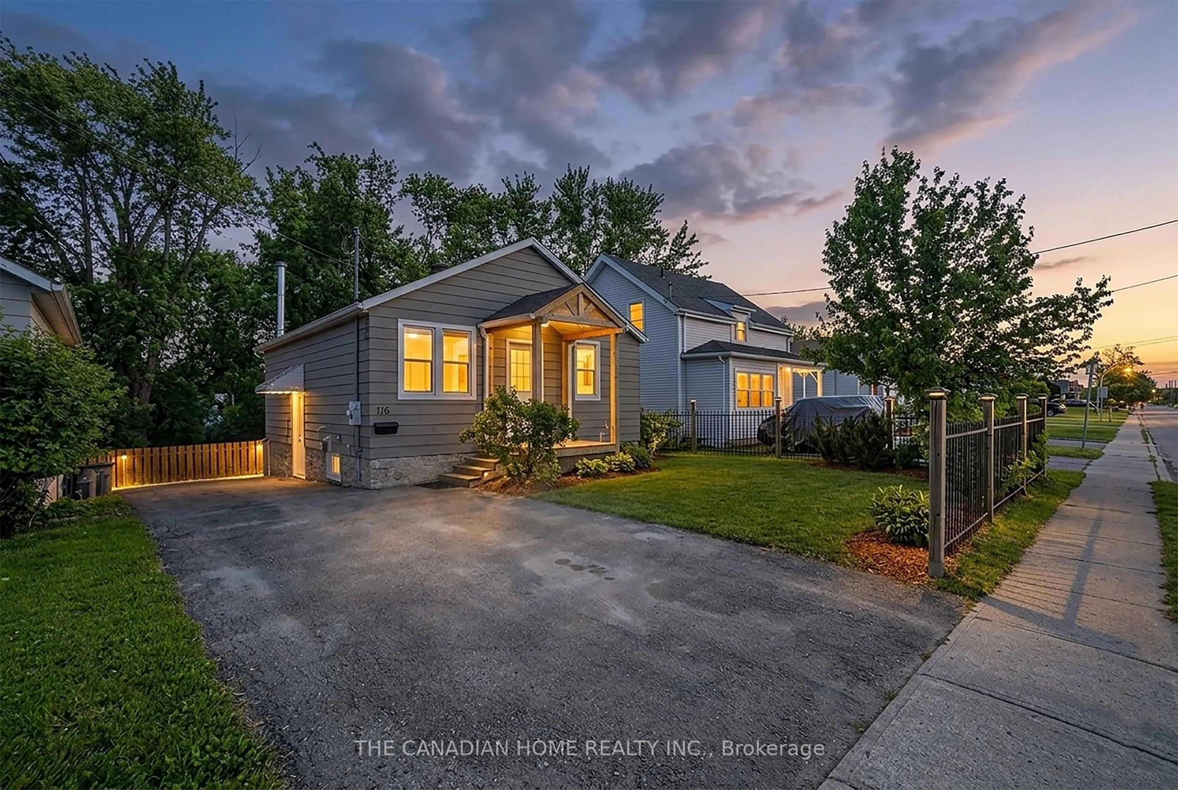 Unknown for 116 Norfolk Ave, Cambridge Ontario N1R 3V2