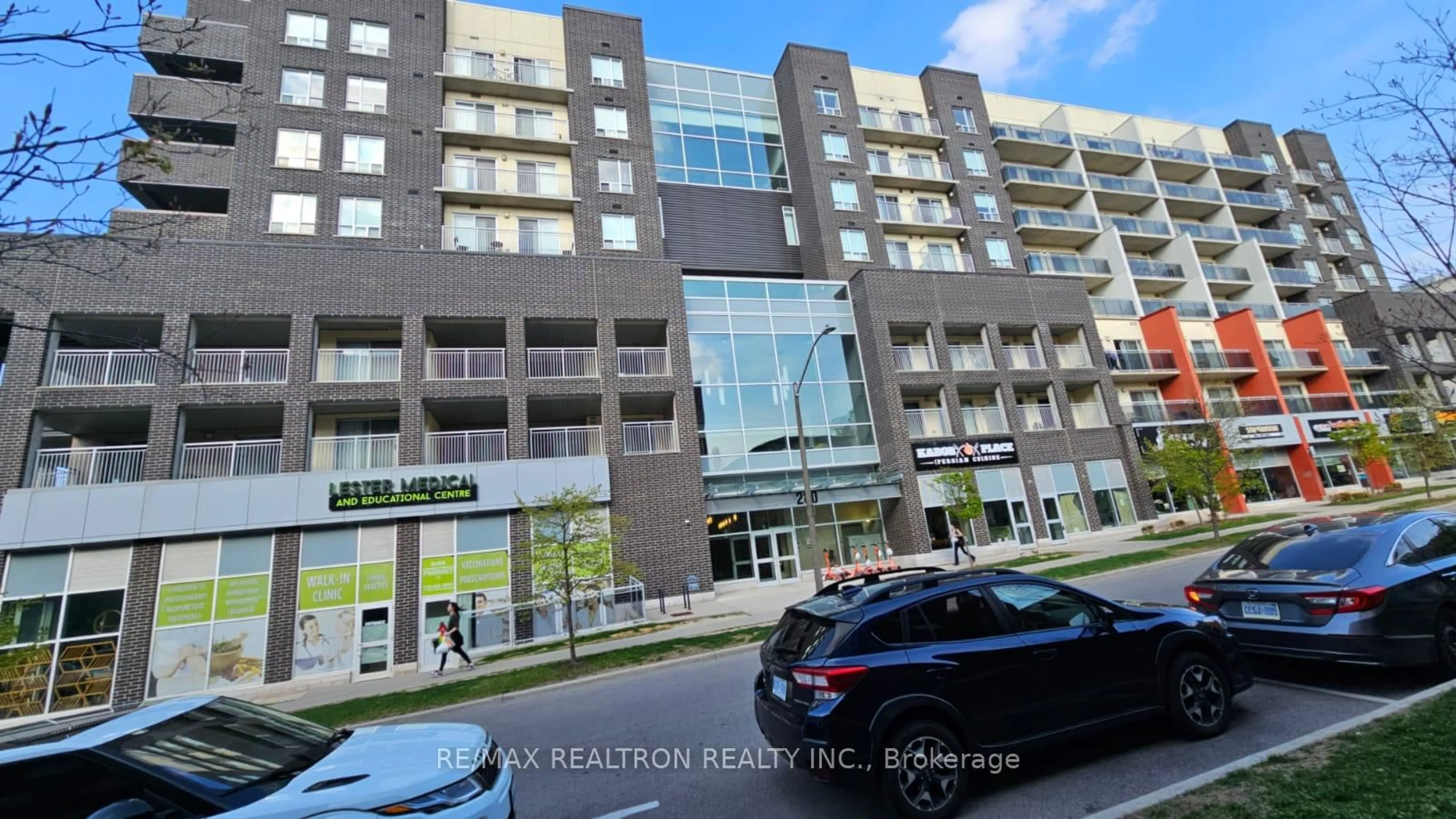 Indoor foyer for 280 Lester St #719, Waterloo Ontario N2L 3W5