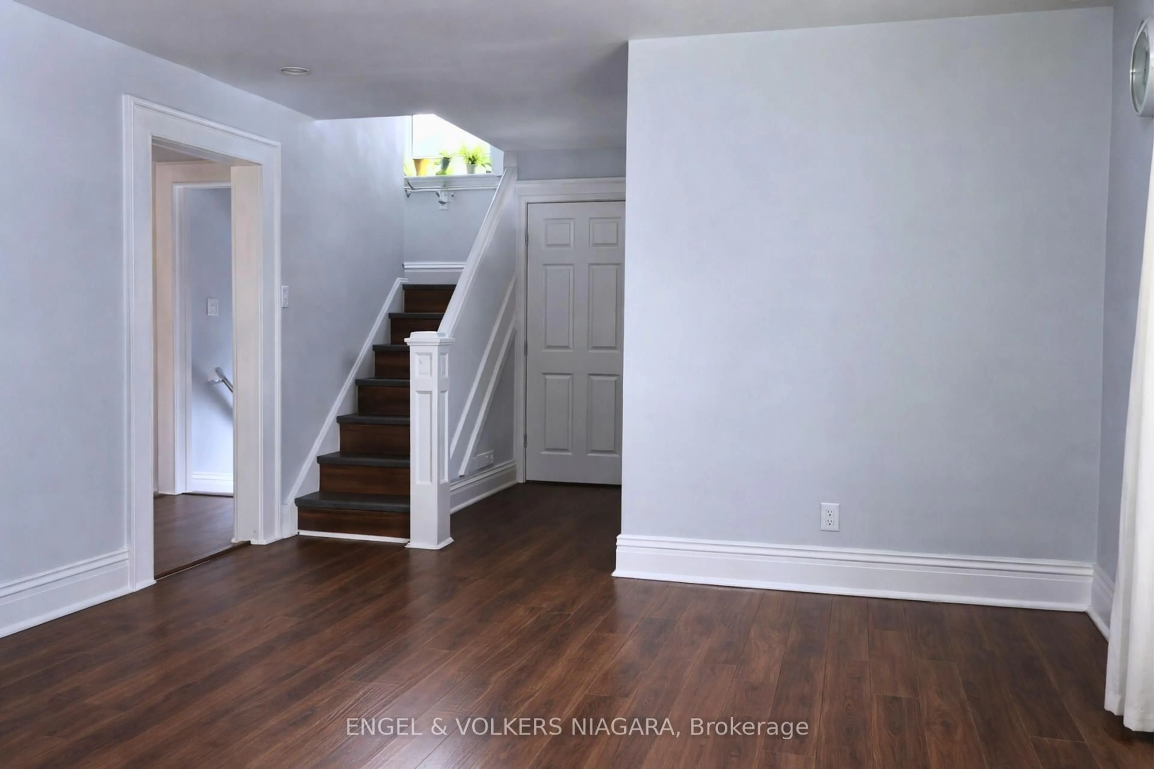 Unknown for 4752 Crawford Pl, Niagara Falls Ontario L2E 1Z2