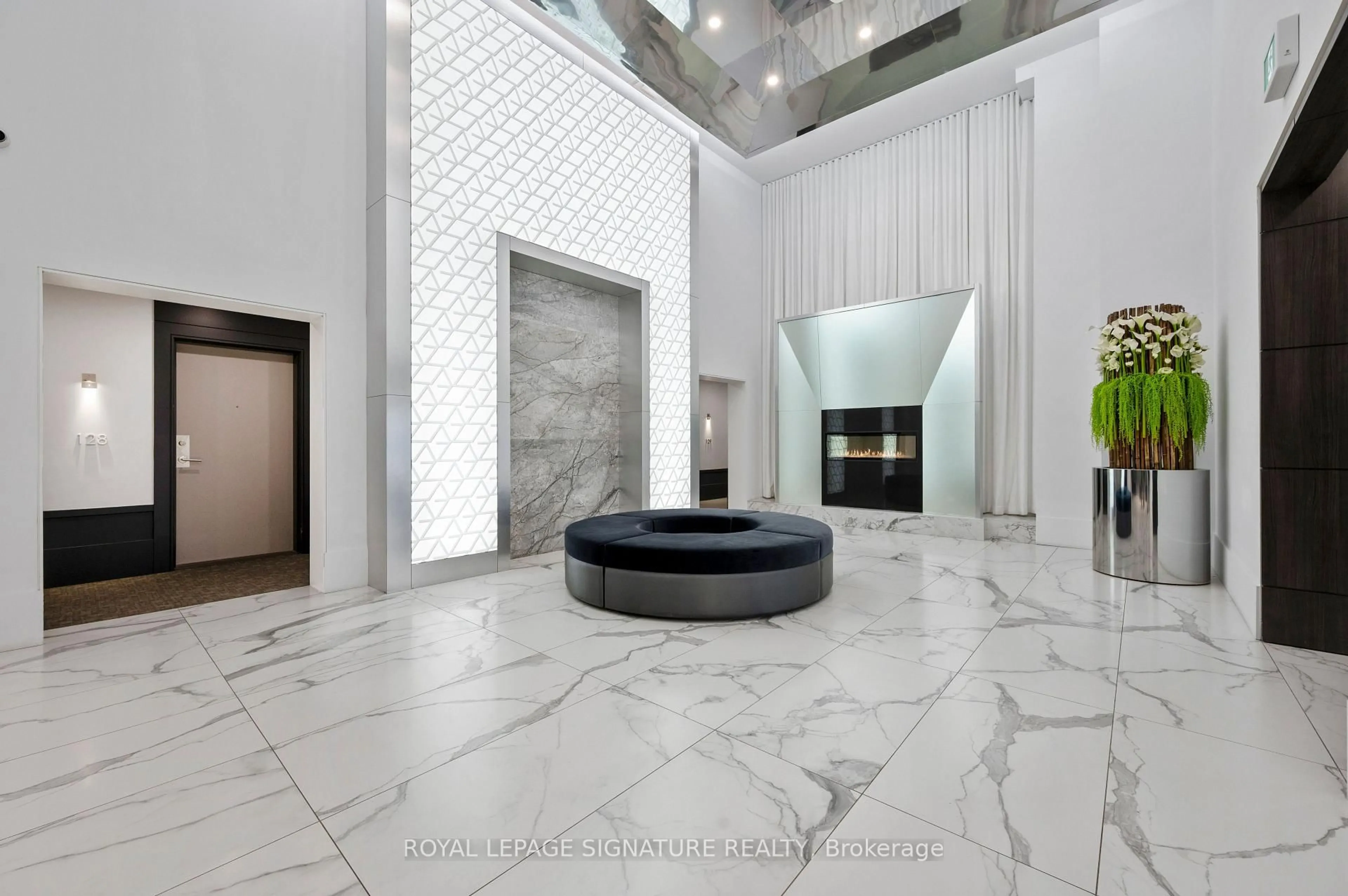 Lobby for 16 Concord Pl #630, Grimsby Ontario L3M 0J1