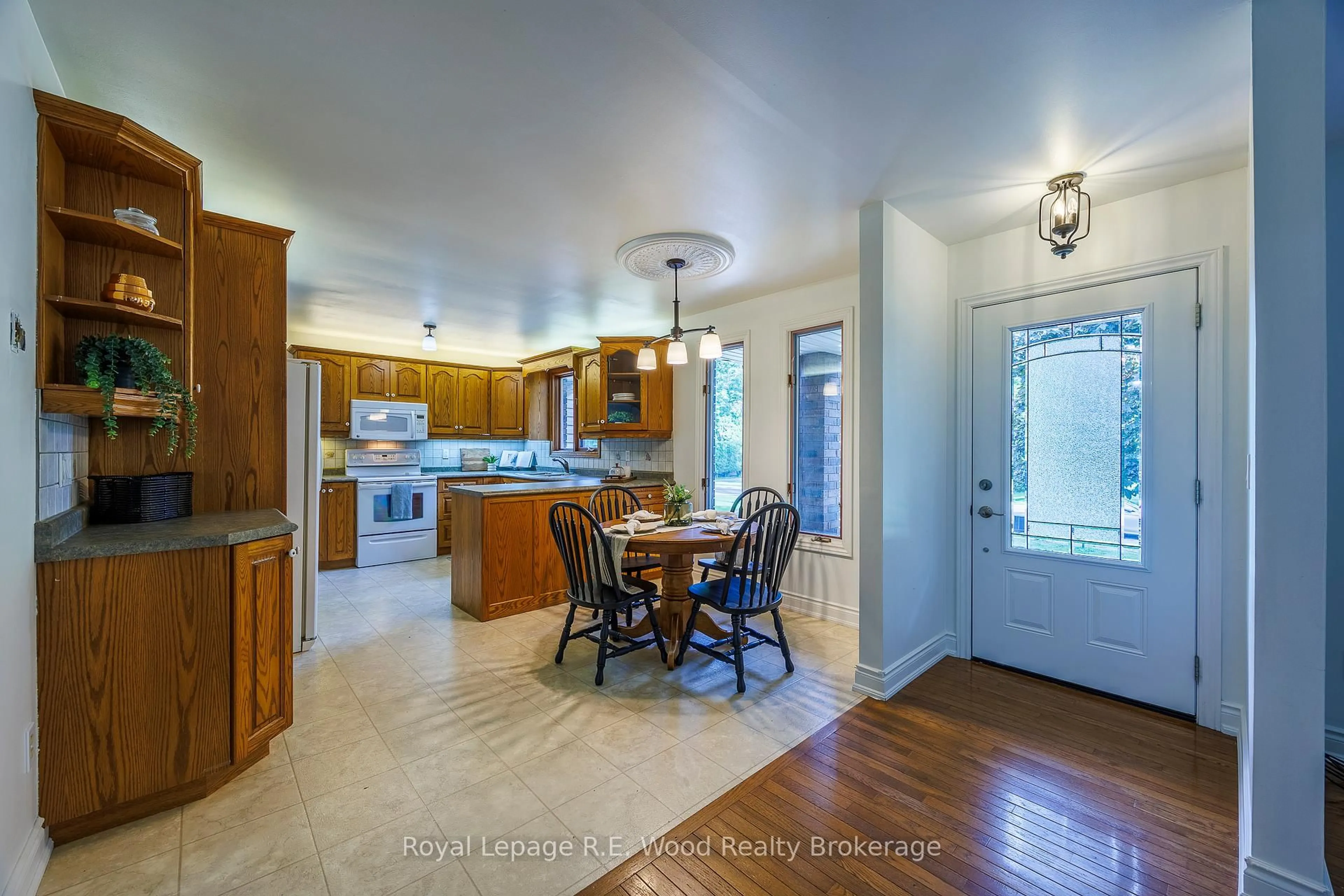 Open concept kitchen, ceramic/tile floor for 164047 BROWNSVILLE Rd, South-West Oxford Ontario N4G 4G8