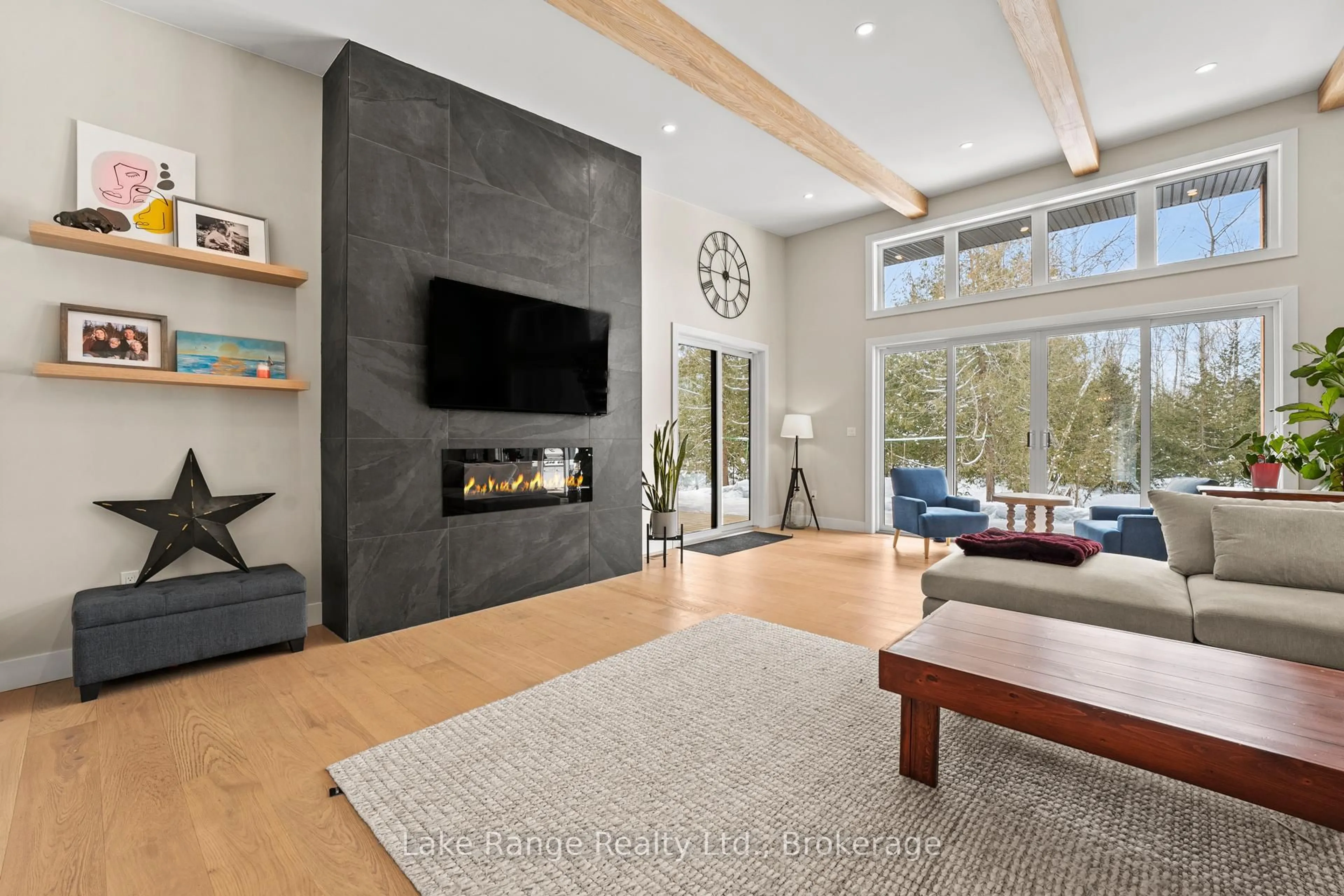 Living room with furniture, unknown for 23 Green Brae Cres, Huron-Kinloss Ontario N2Z 0B3