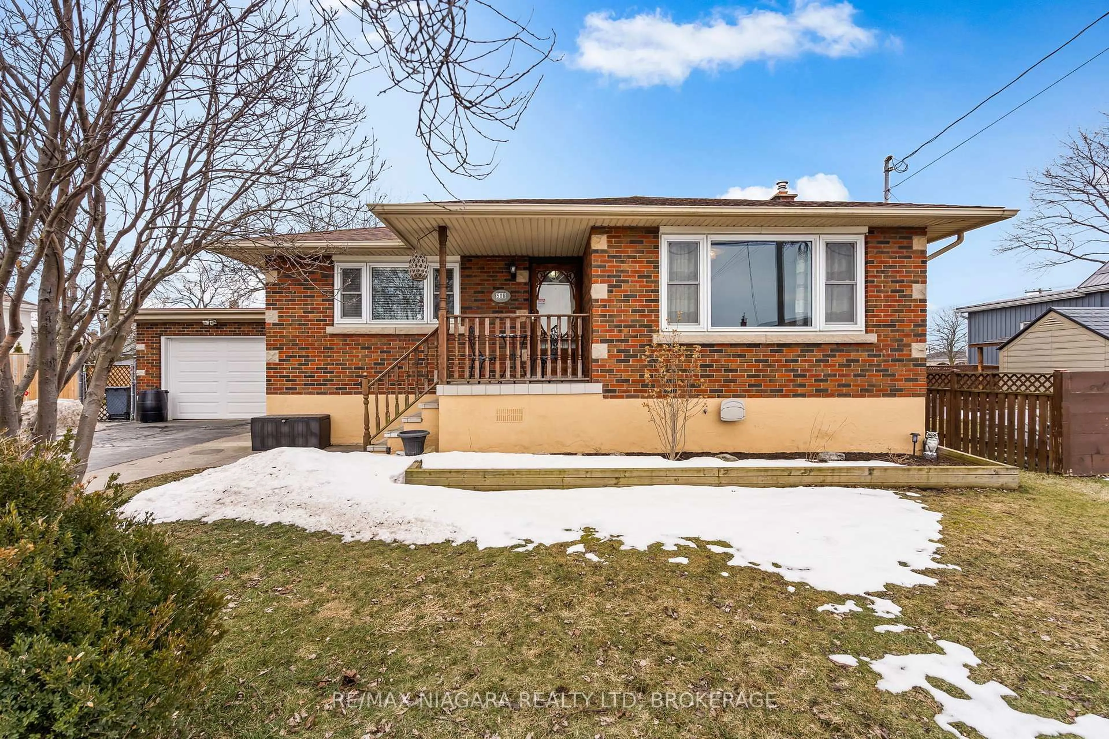 Home with brick exterior material, street for 506 Main St, Port Colborne Ontario L3K 3W6