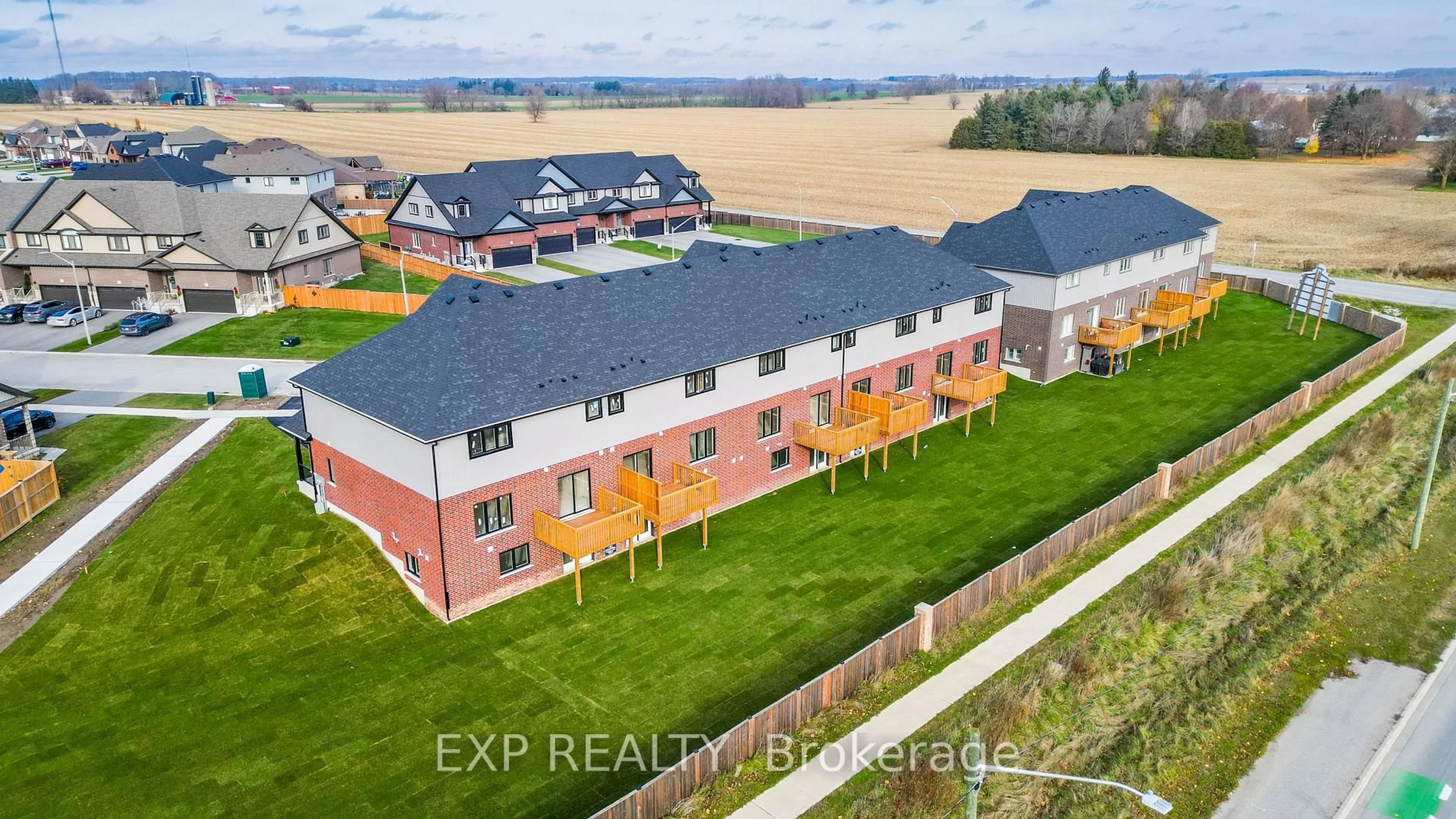 A pic from outside/outdoor area/front of a property/back of a property/a pic from drone, building for 235 APPLEWOOD St, Blandford-Blenheim Ontario N0J 1S0