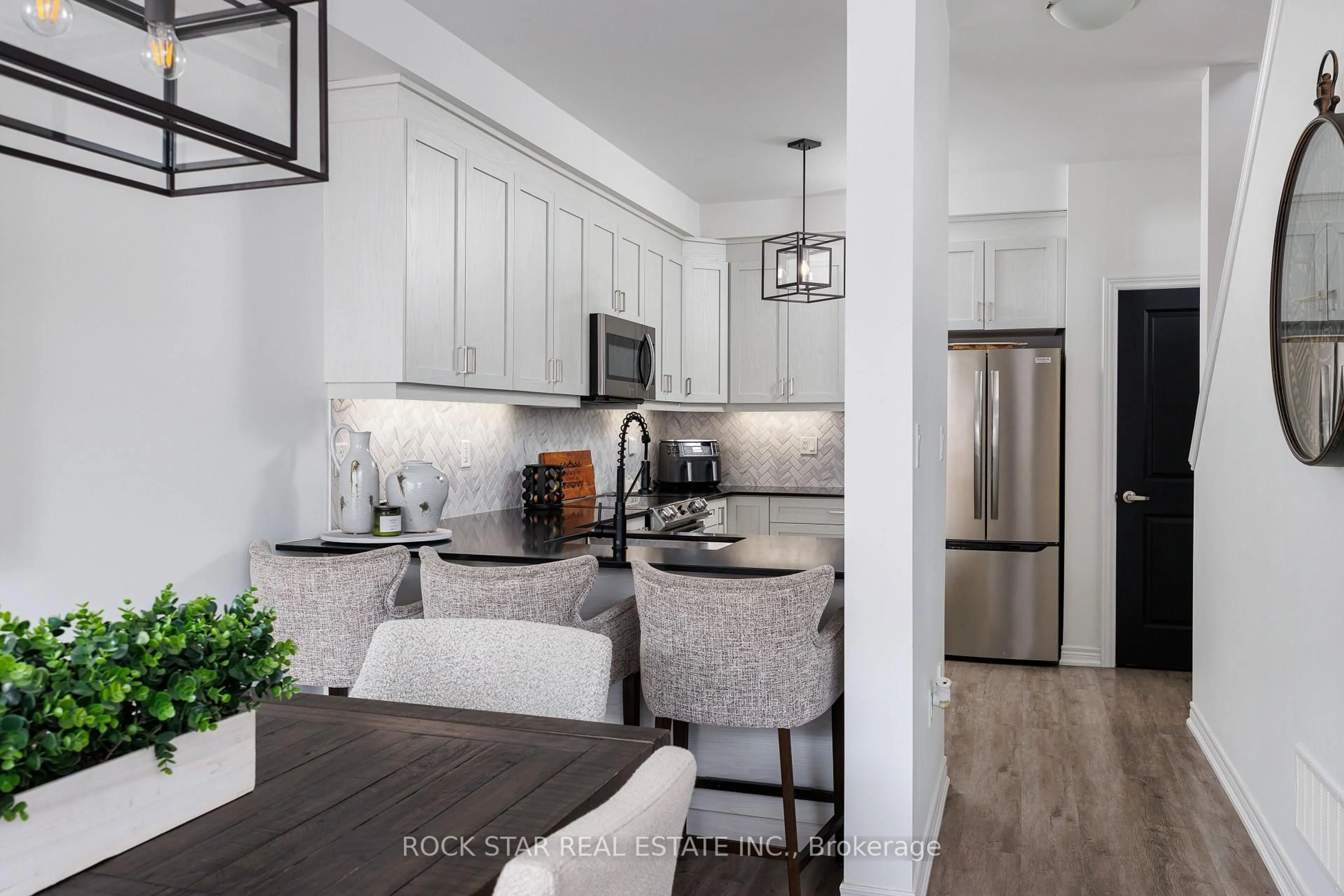 Open concept kitchen, unknown for 575 Woodward Ave #39, Hamilton Ontario L8H 0B3