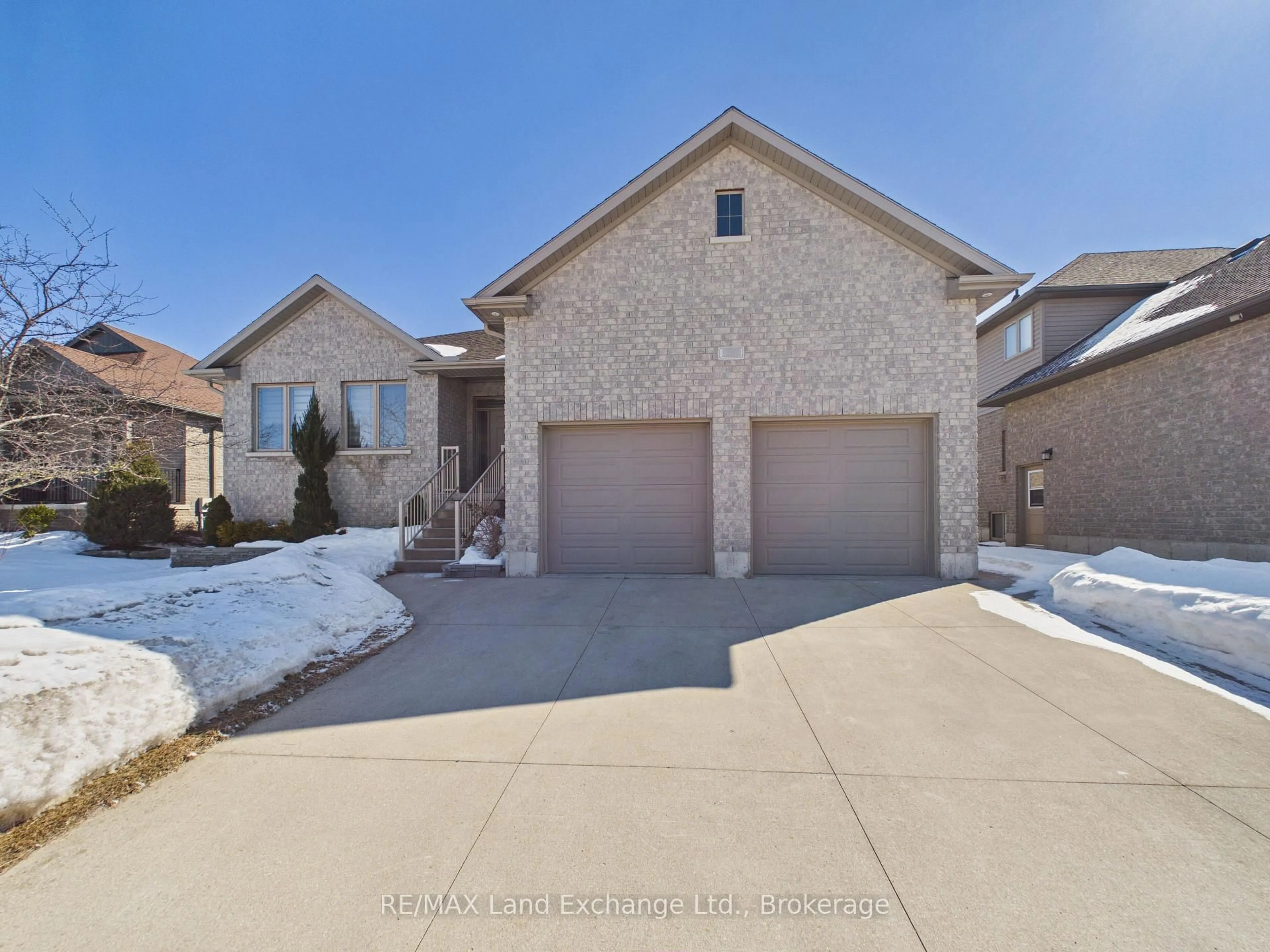 Home with brick exterior material, street for 231 Park St, Kincardine Ontario N2Z 0A5