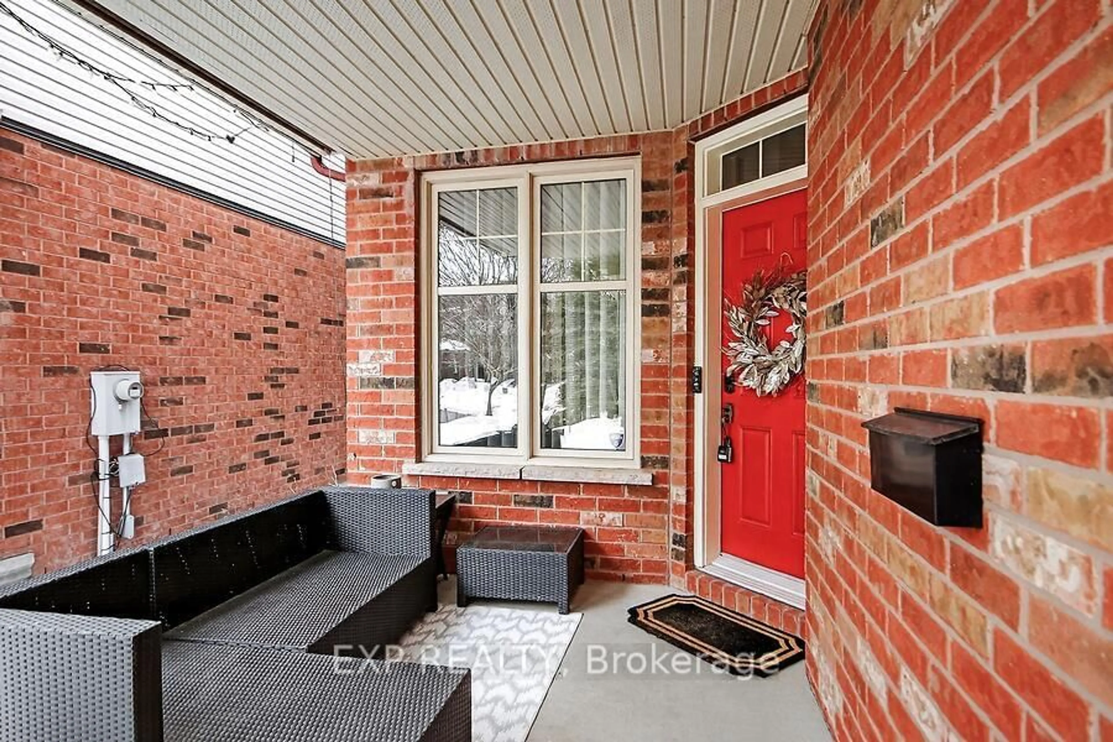 Indoor entryway for 4313 Goldeneye Way, Ottawa Ontario K1V 2H2