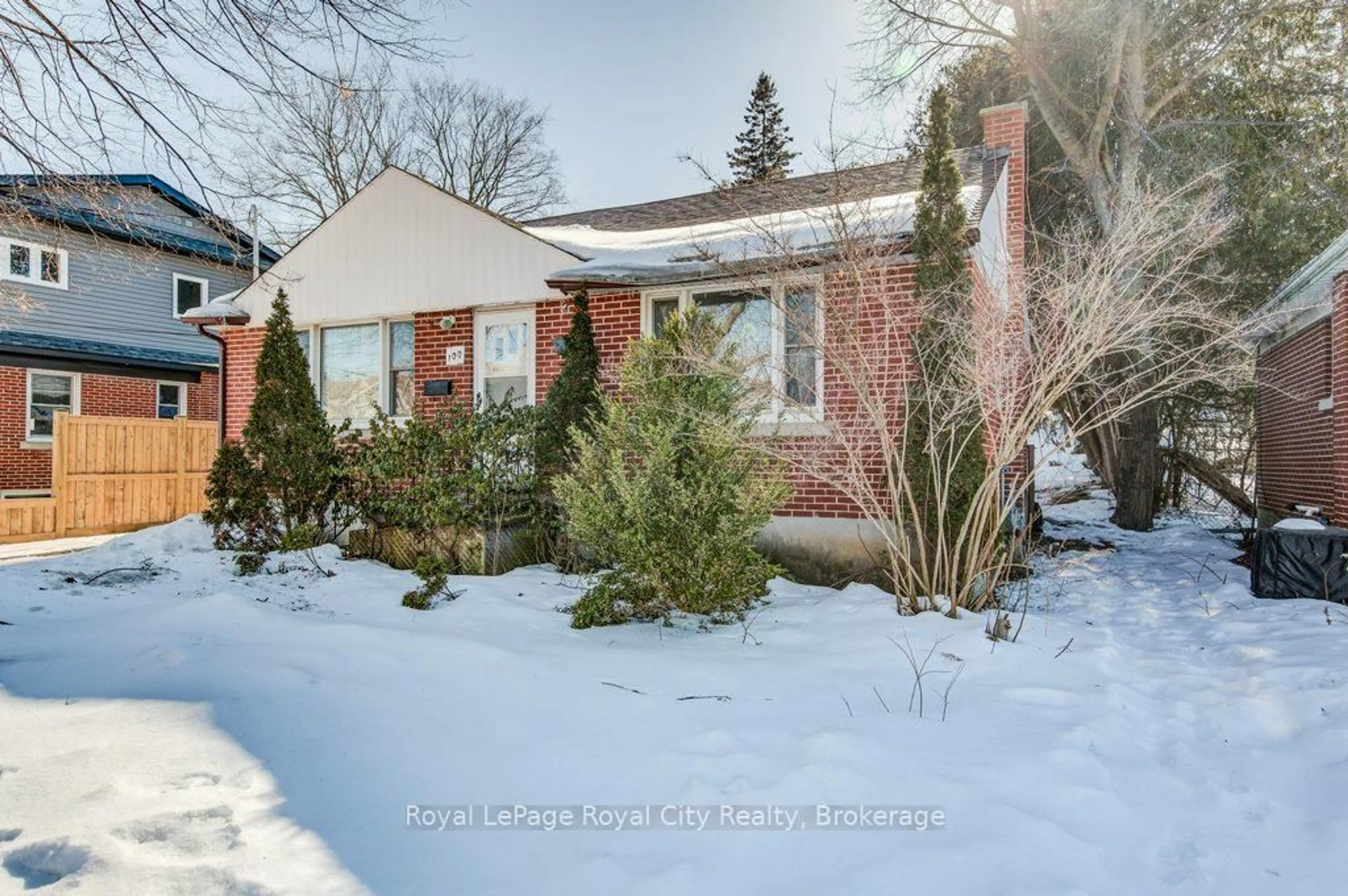 Unknown for 100 Alma St, Guelph Ontario N1H 5X4