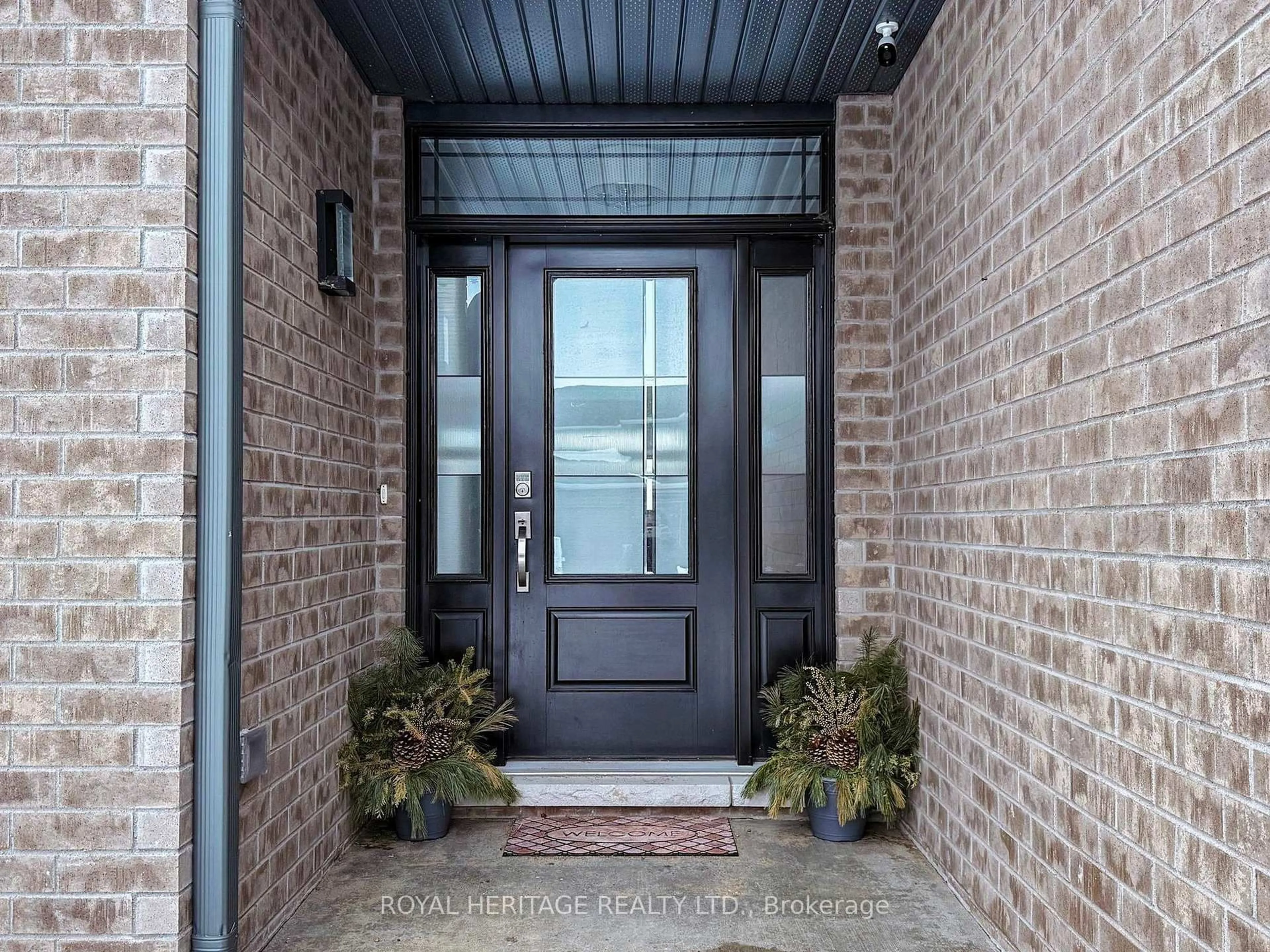 Indoor entryway for 22 Bel Air Cres, Quinte West Ontario K8V 0H4