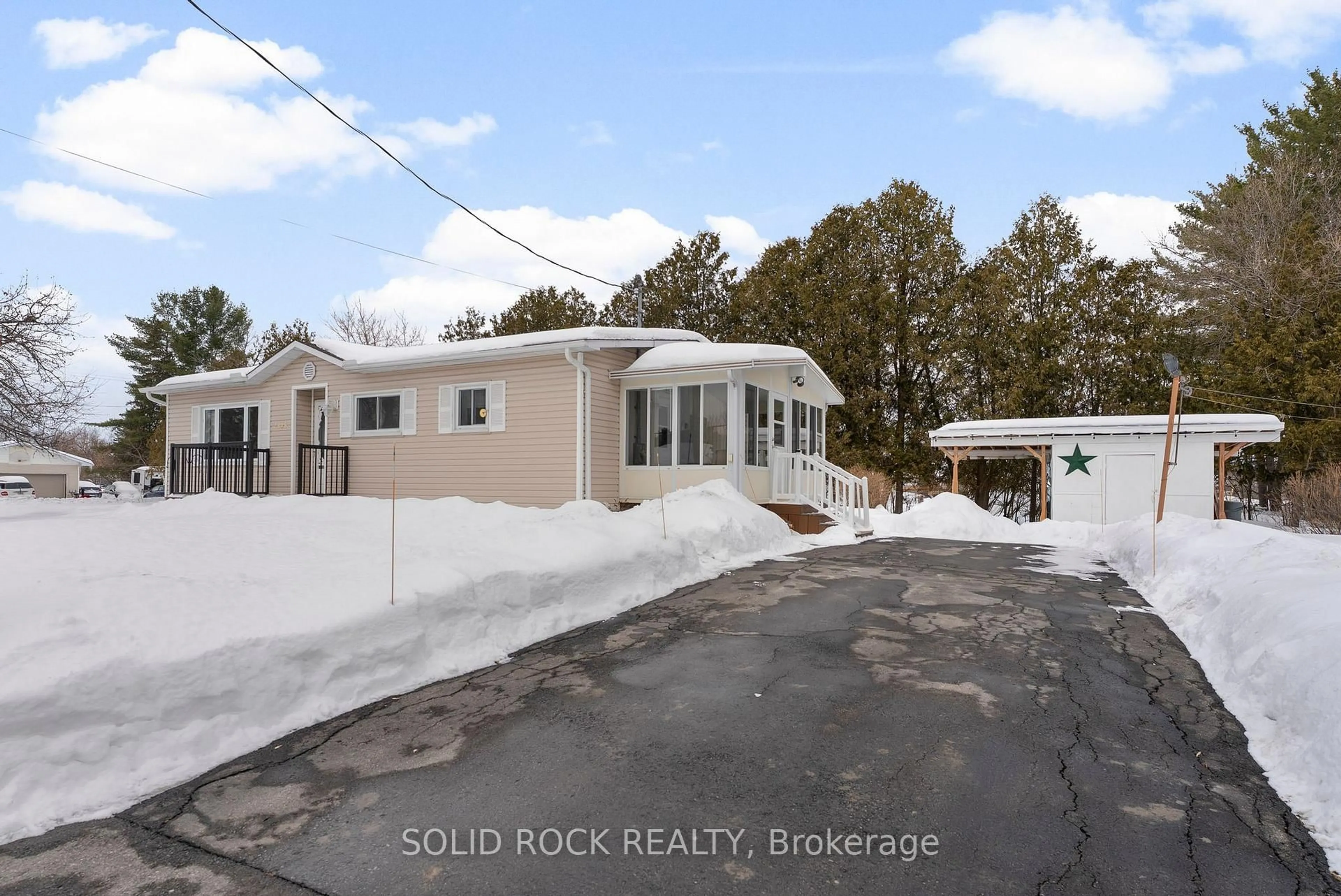 Unknown for 2345 Fitzroy St, Fitzroy Harbour Ontario K0A 1X0