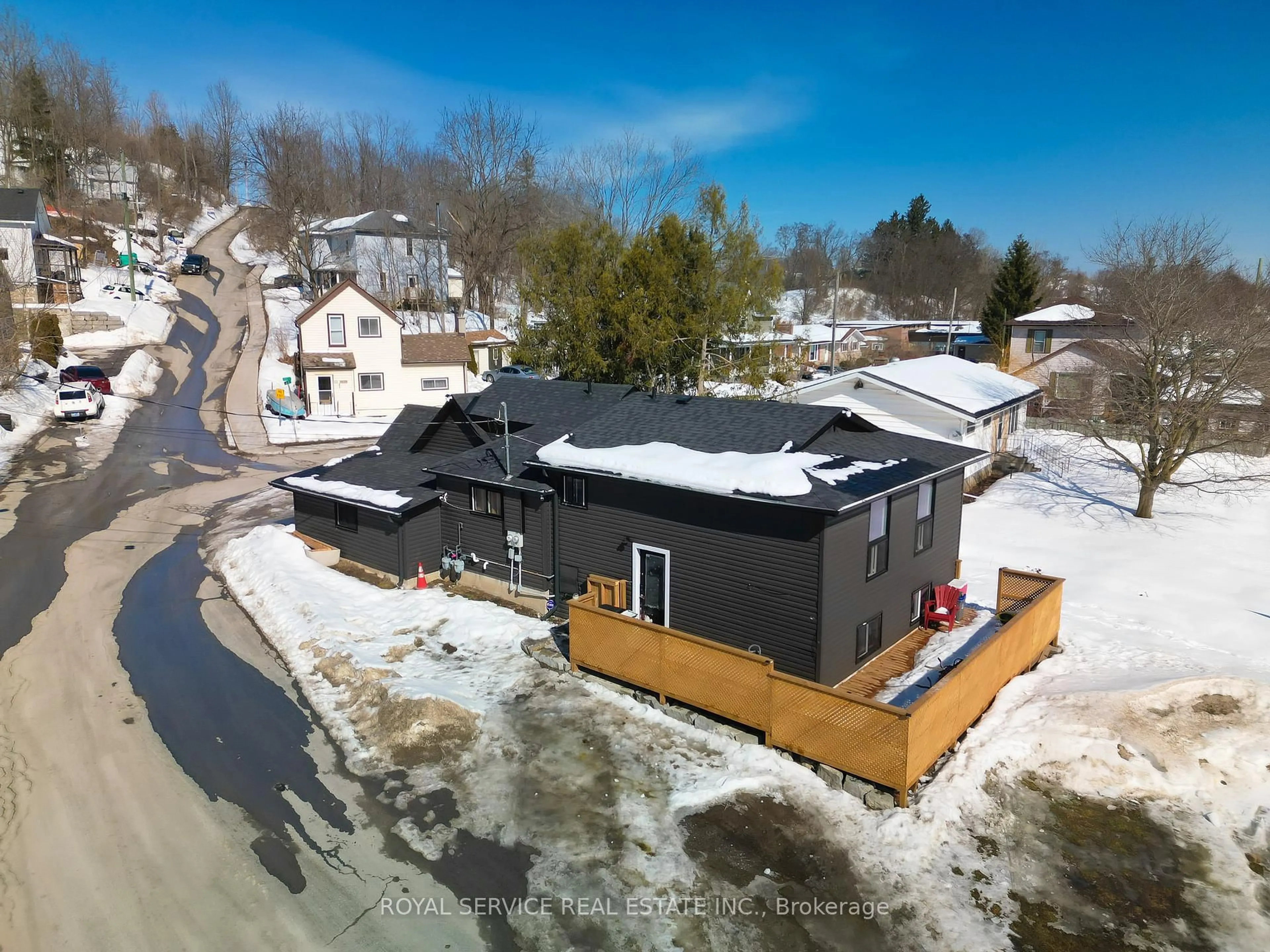 A pic from outside/outdoor area/front of a property/back of a property/a pic from drone, unknown for 69 Maple St, Trent Hills Ontario K0L 1L0