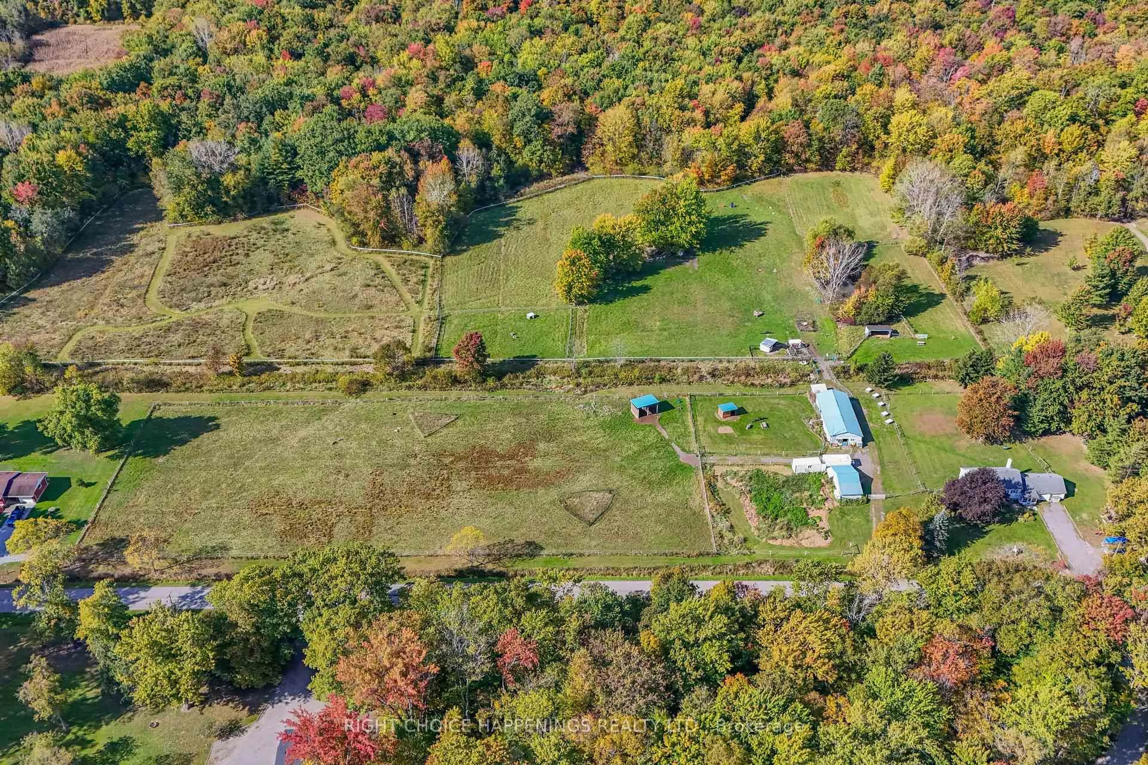 A pic from outside/outdoor area/front of a property/back of a property/a pic from drone, unknown for 63058 Perry Rd, Wainfleet Ontario L0S 1V0