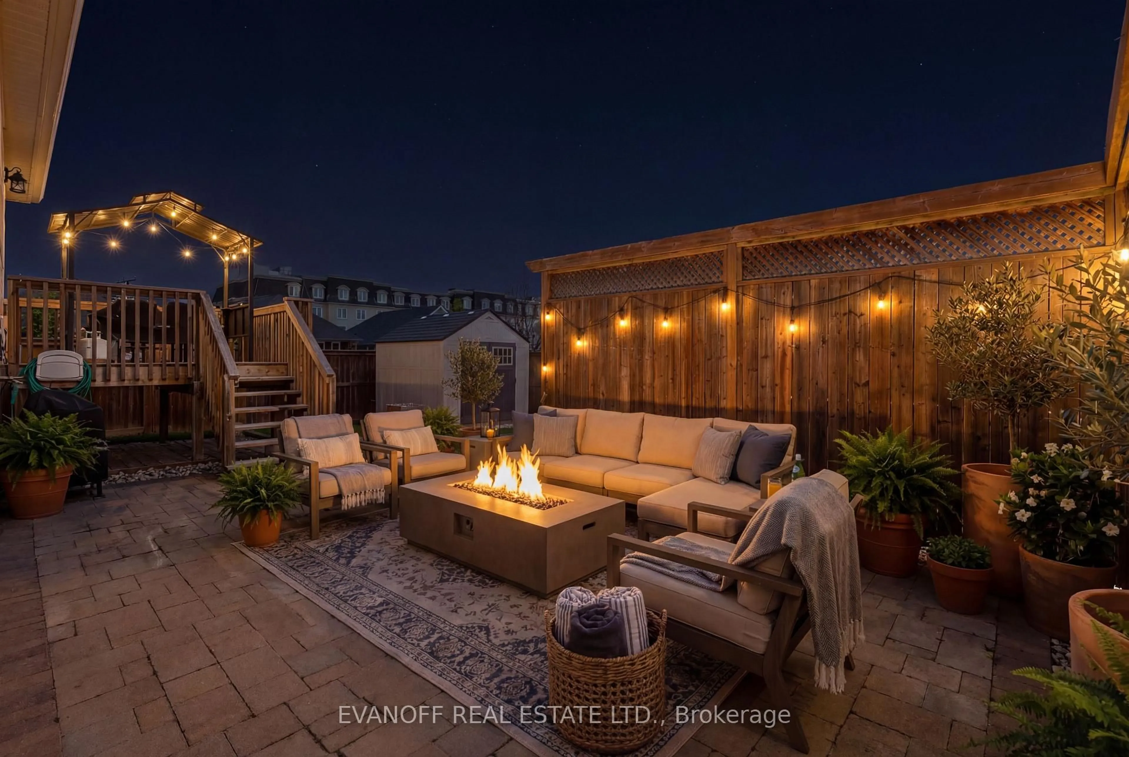 Patio, street for 2 Tina Crt, Kawartha Lakes Ontario K9V 0C8