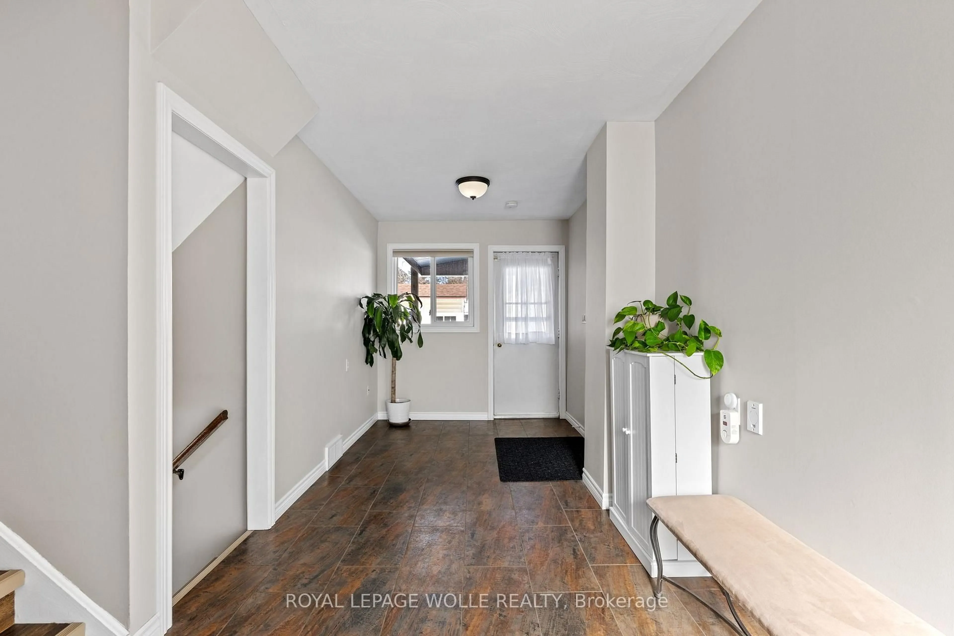 Indoor entryway for 218 ARRIS Cres, West Perth Ontario N0K 1N0
