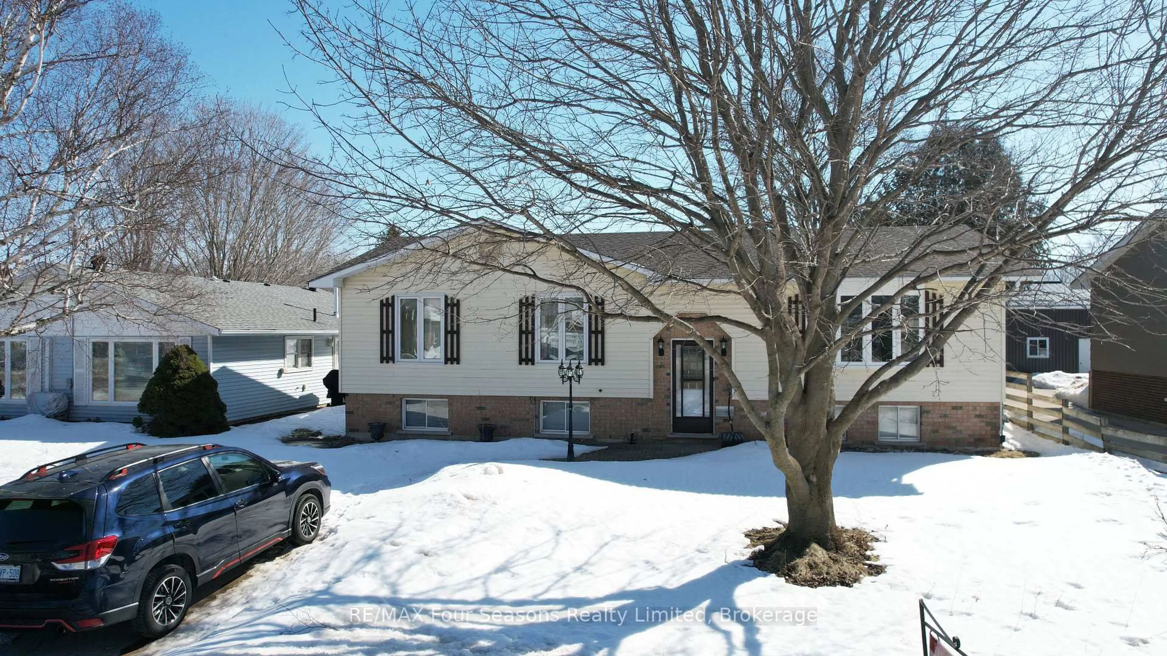 Unknown for 317 Bricker St, Saugeen Shores Ontario N0H 2C1