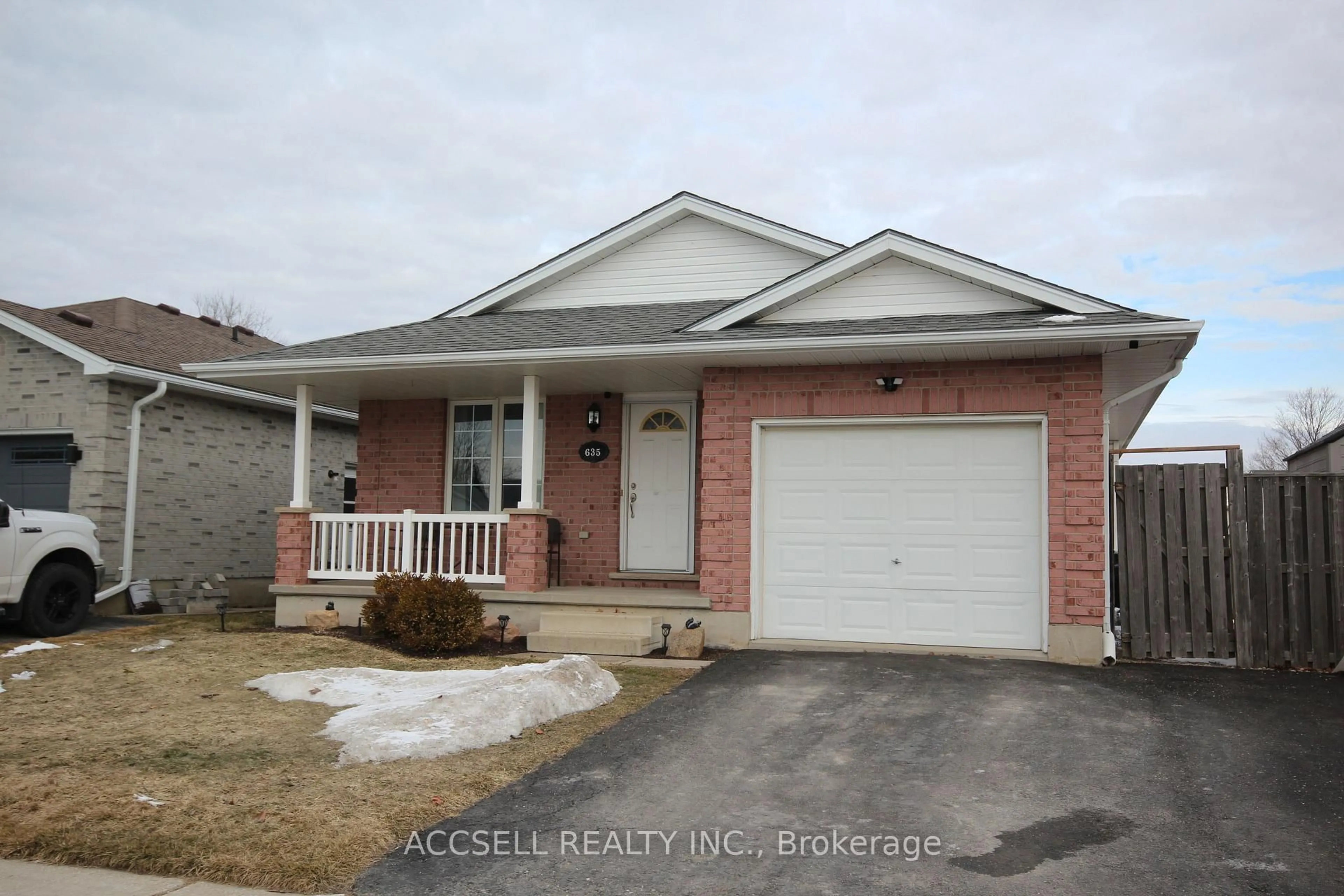 Home with brick exterior material, street for 635 Highview Dr, St. Thomas Ontario N5R 5E7