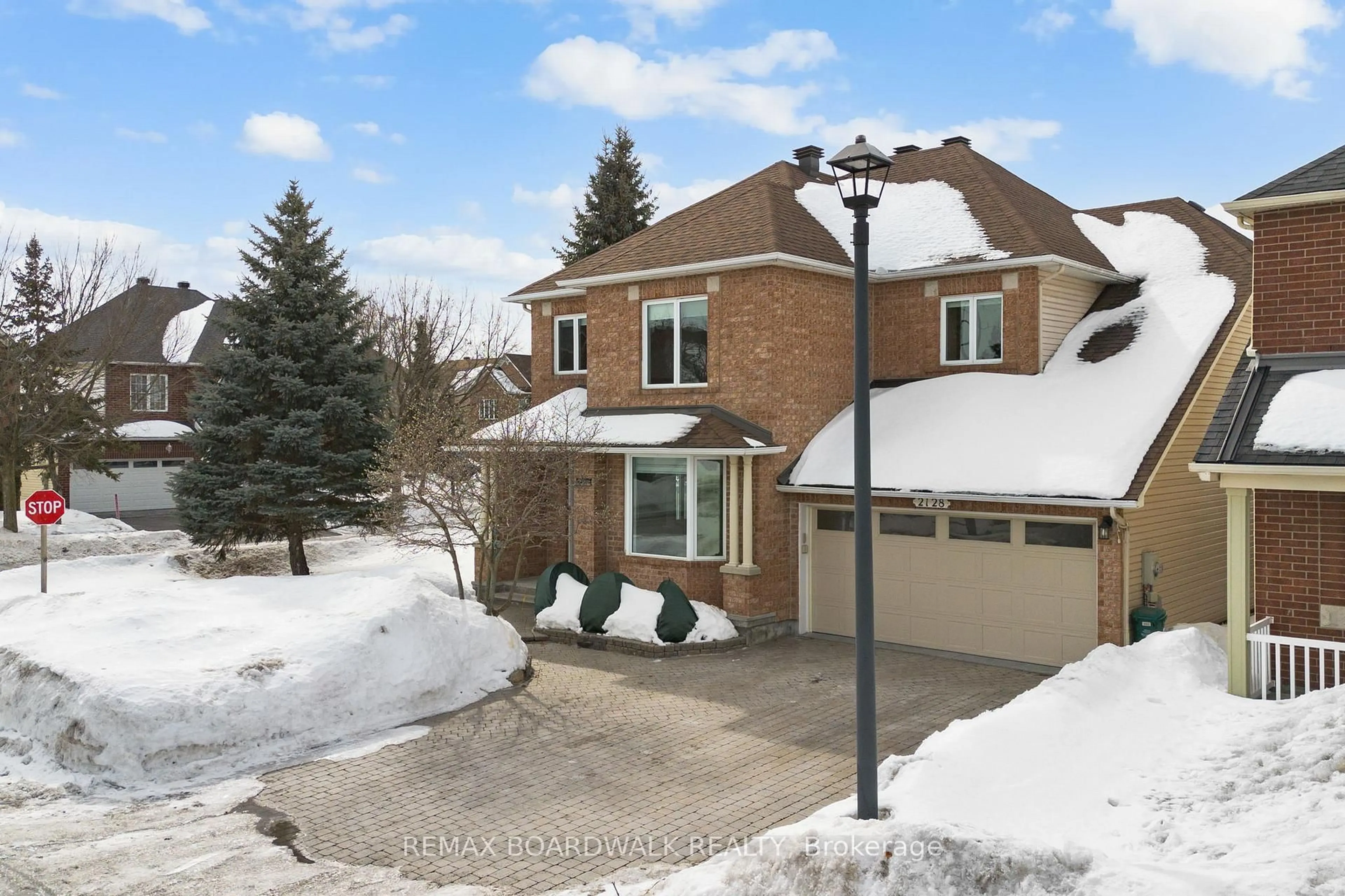 Unknown for 2128 Rexton St, Ottawa Ontario K4A 4K7