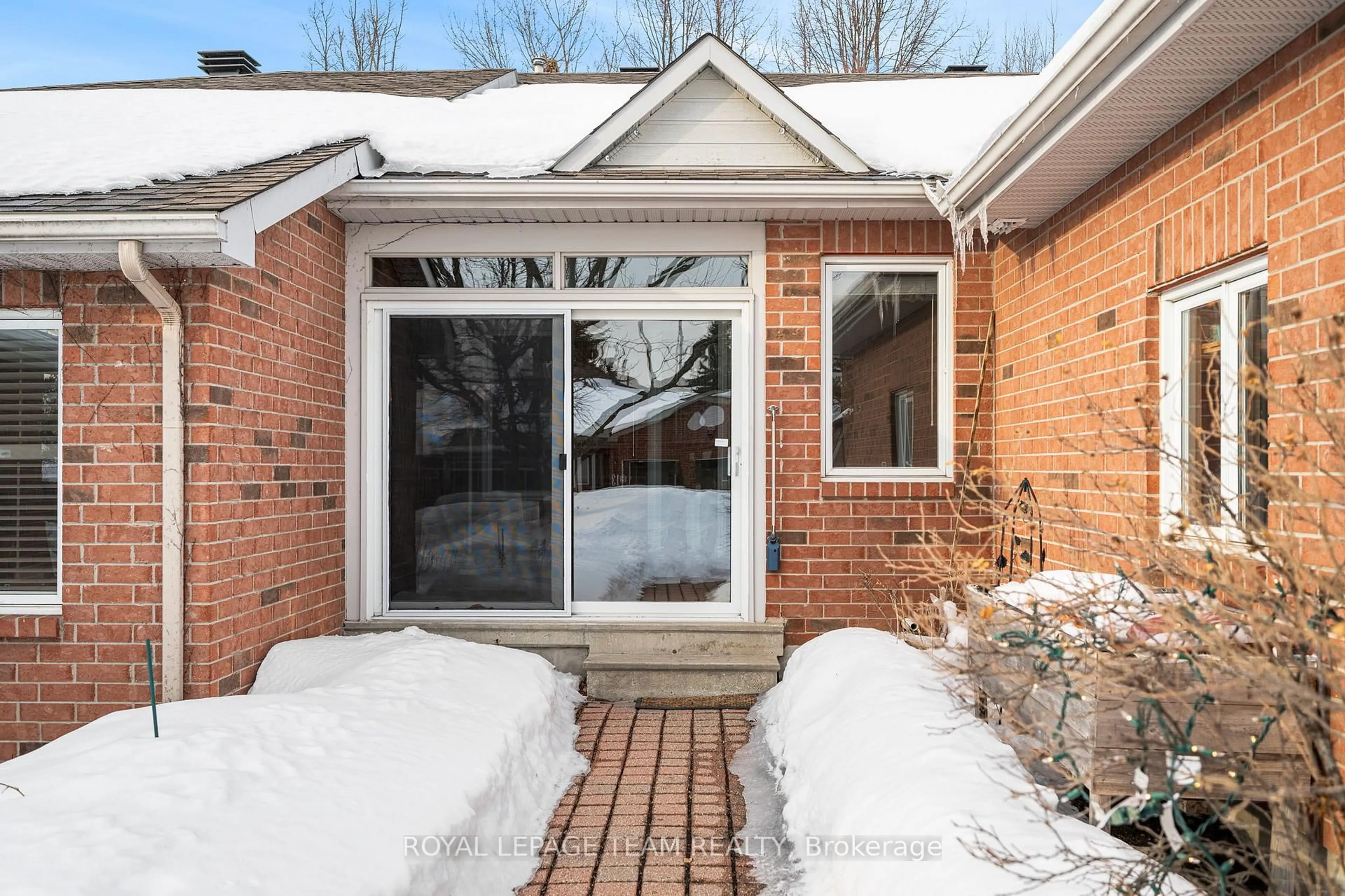 Home with brick exterior material, street for 10 Quinterra Crt, Ottawa Ontario K1V 0W6
