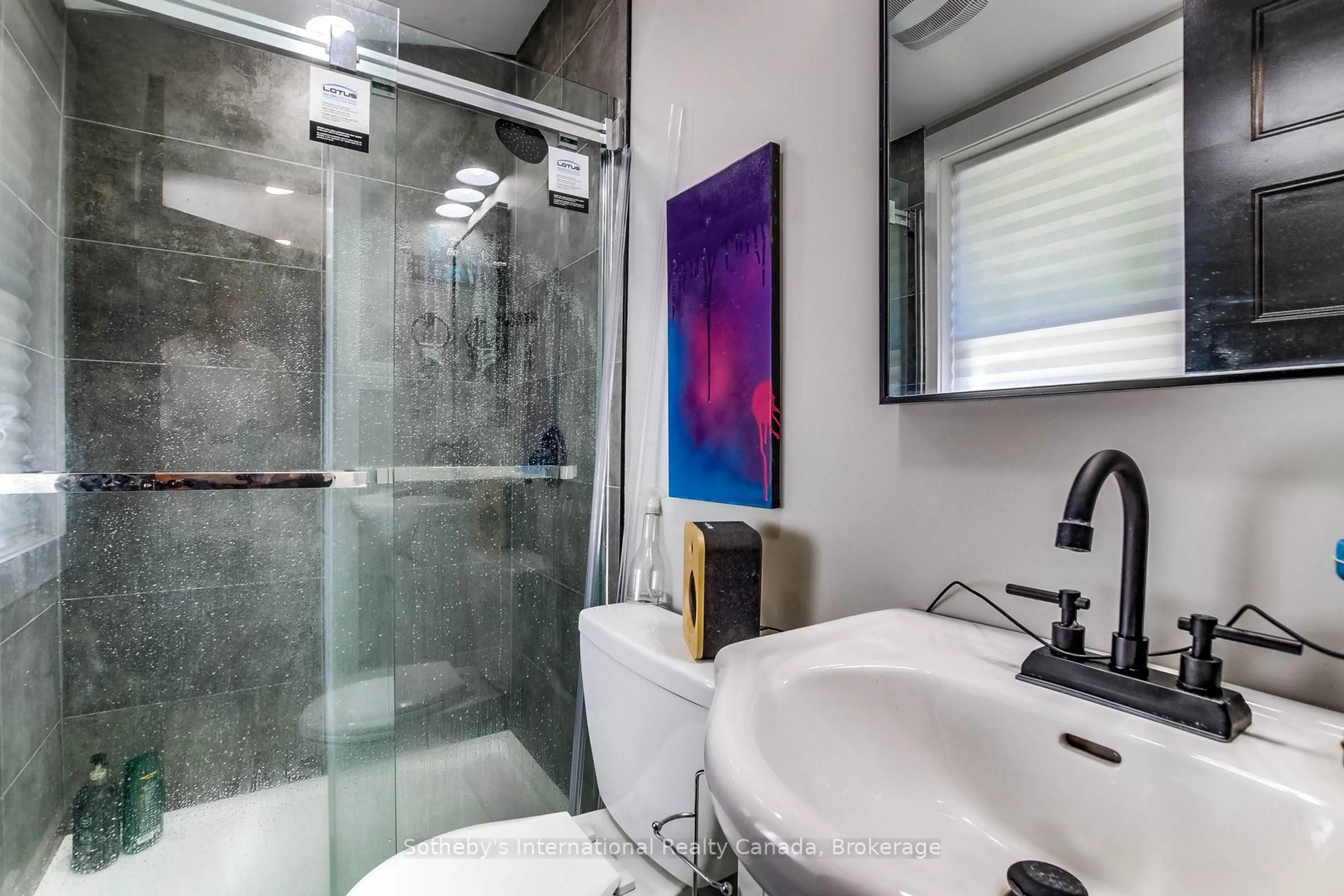 Contemporary bathroom, ceramic/tile floor for 71 Briscoe St, London South Ontario N6C 1W8