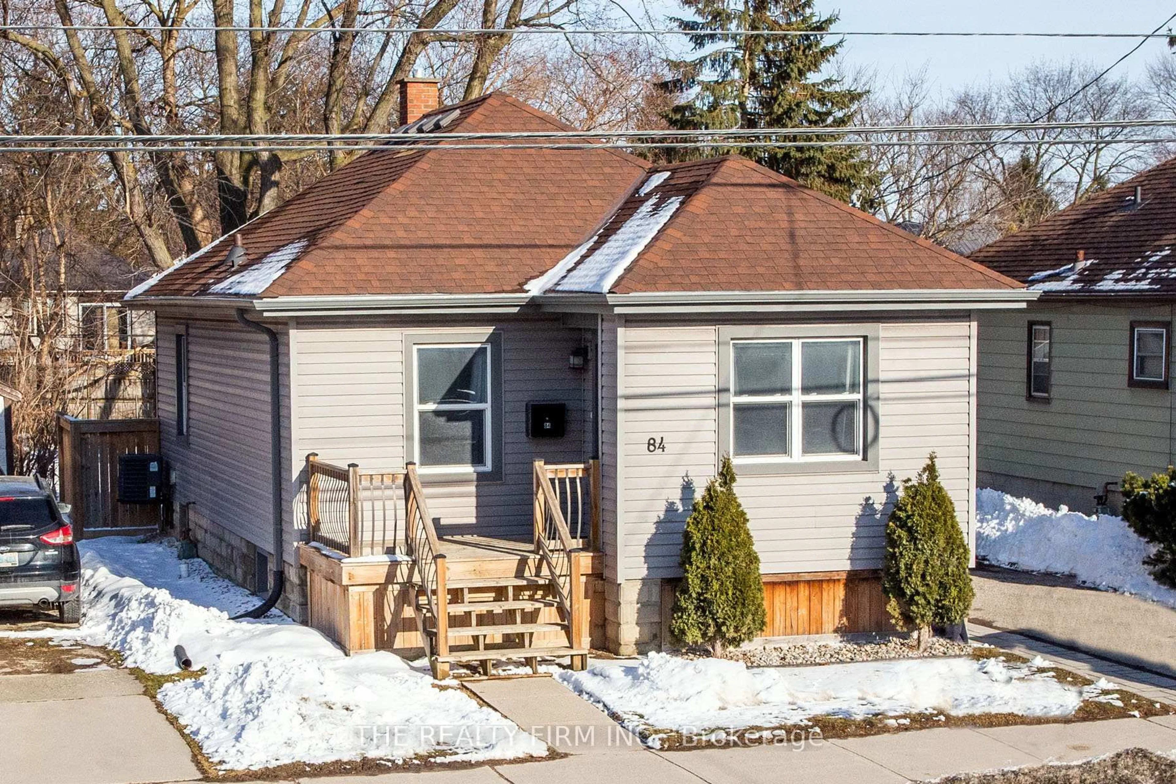 Unknown for 84 Adelaide St, London South Ontario N5Z 3K5