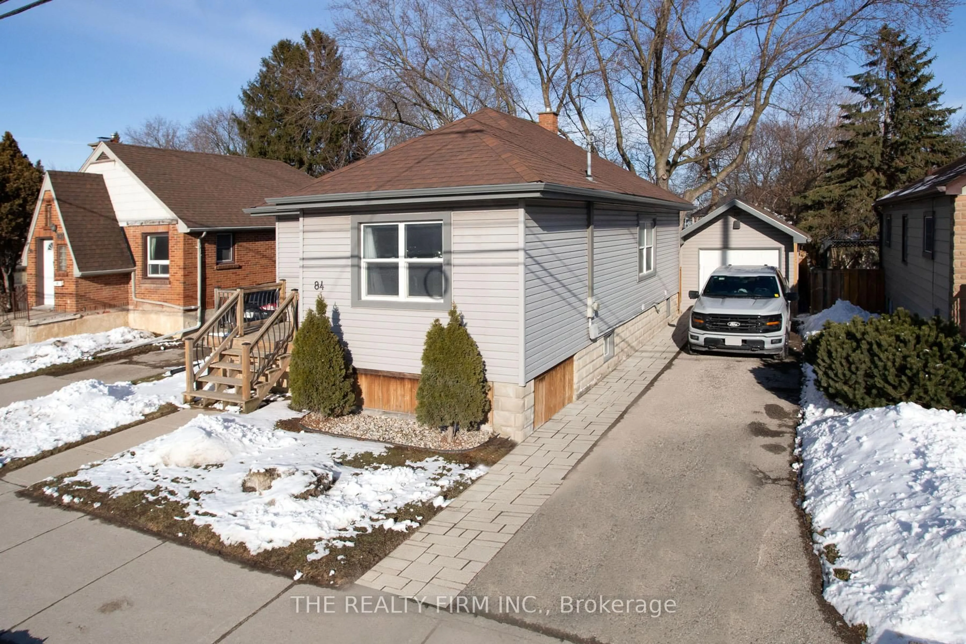 A pic from outside/outdoor area/front of a property/back of a property/a pic from drone, street for 84 Adelaide St, London South Ontario N5Z 3K5