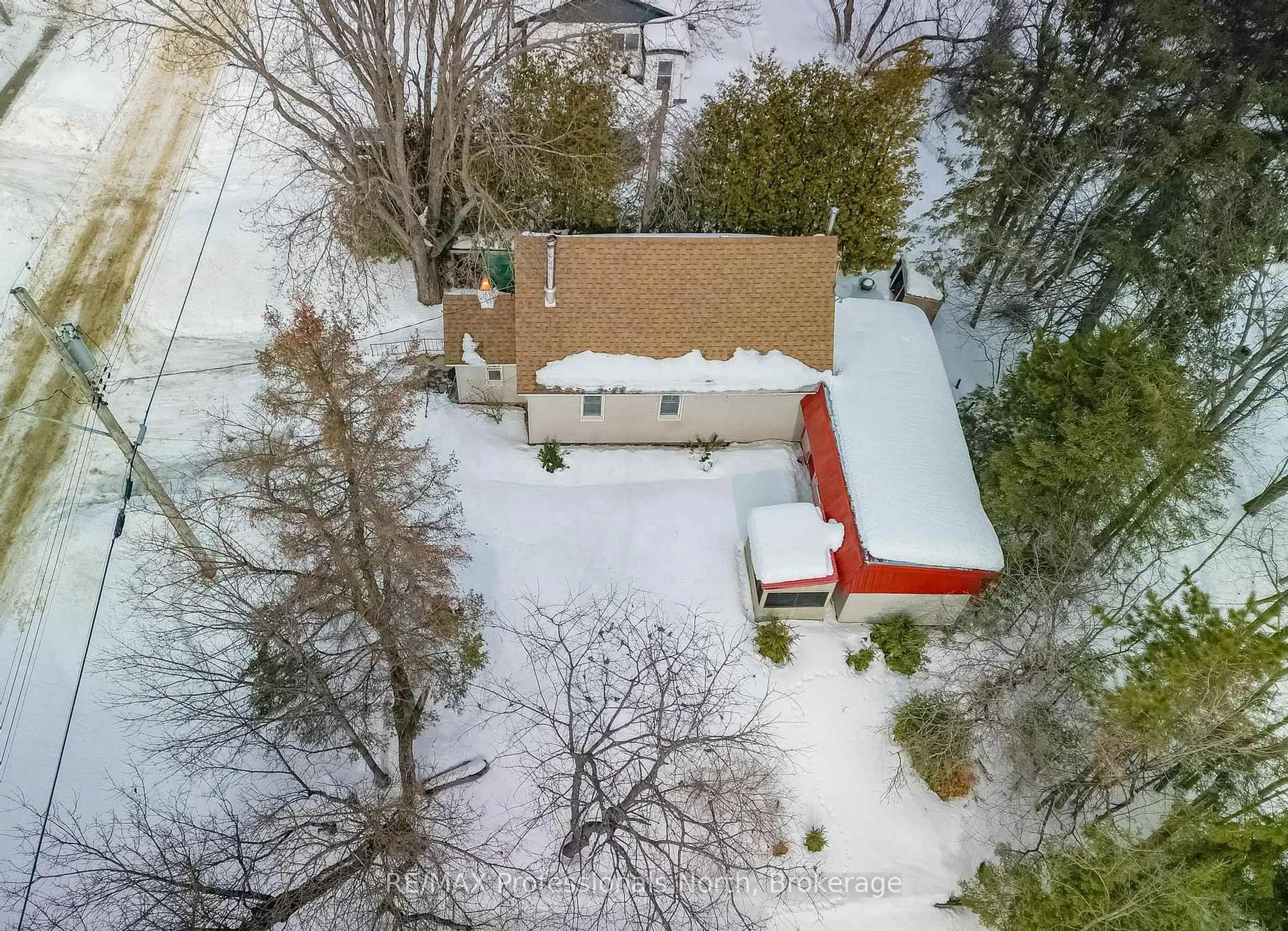 A pic from outside/outdoor area/front of a property/back of a property/a pic from drone, street for 4 Dickson St, Kawartha Lakes Ontario K0M 2A0