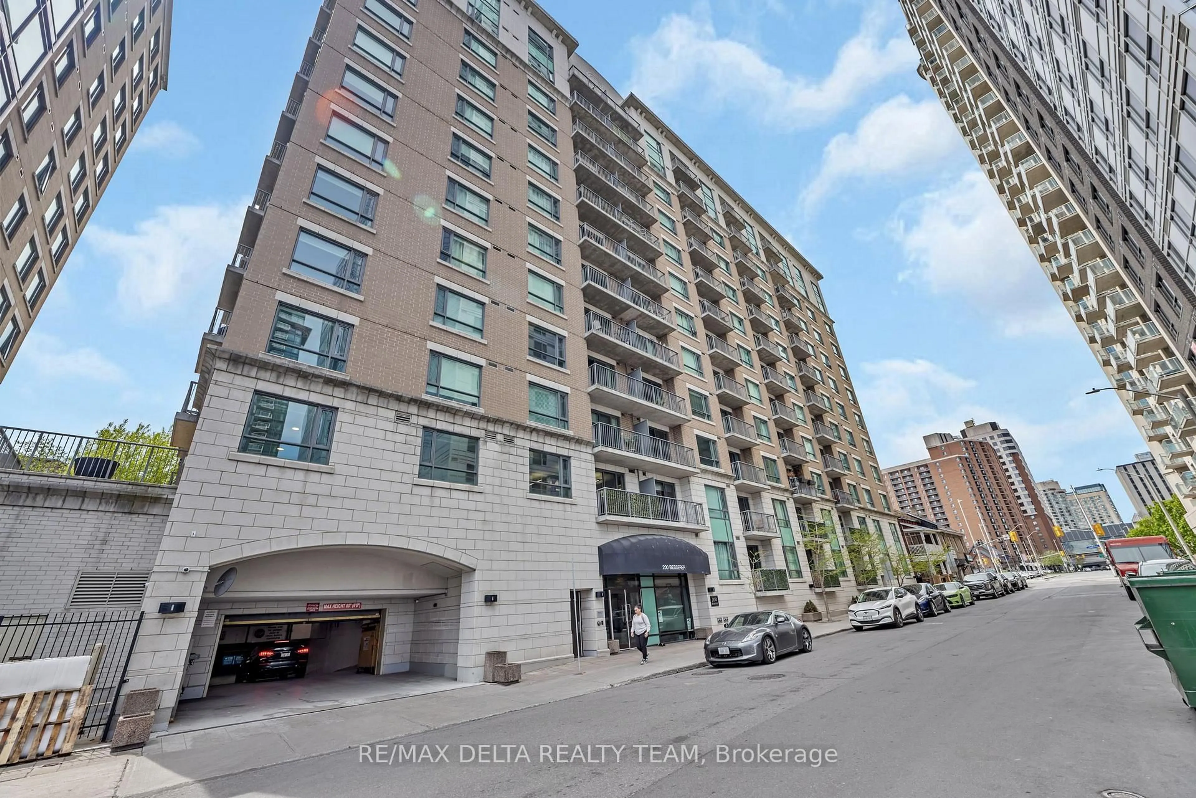 Unknown for 200 BESSERER St #1202, Ottawa Ontario K1N 0A7