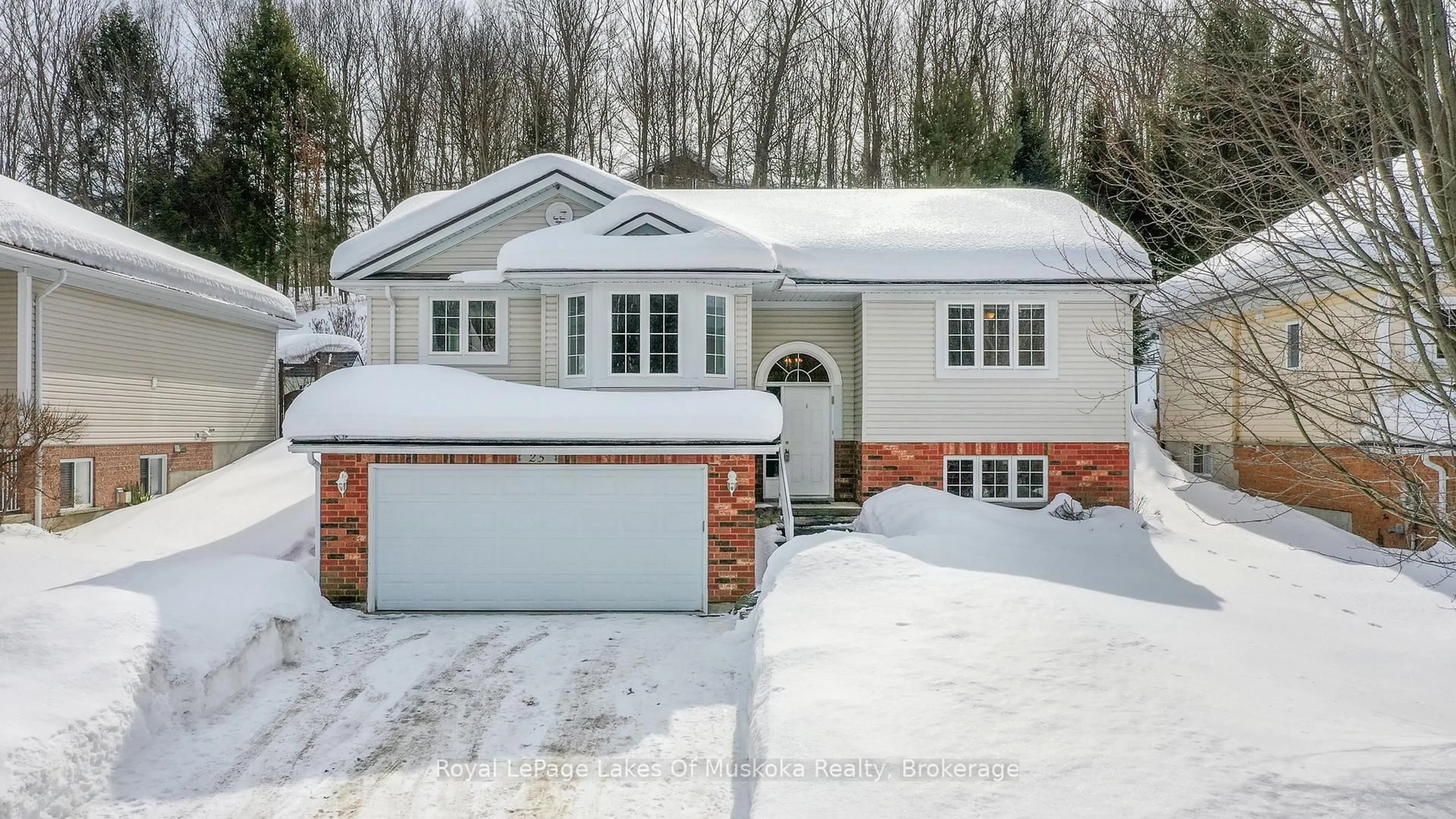 Home with brick exterior material, street for 25 Kendra Cres, Huntsville Ontario P1H 2M5