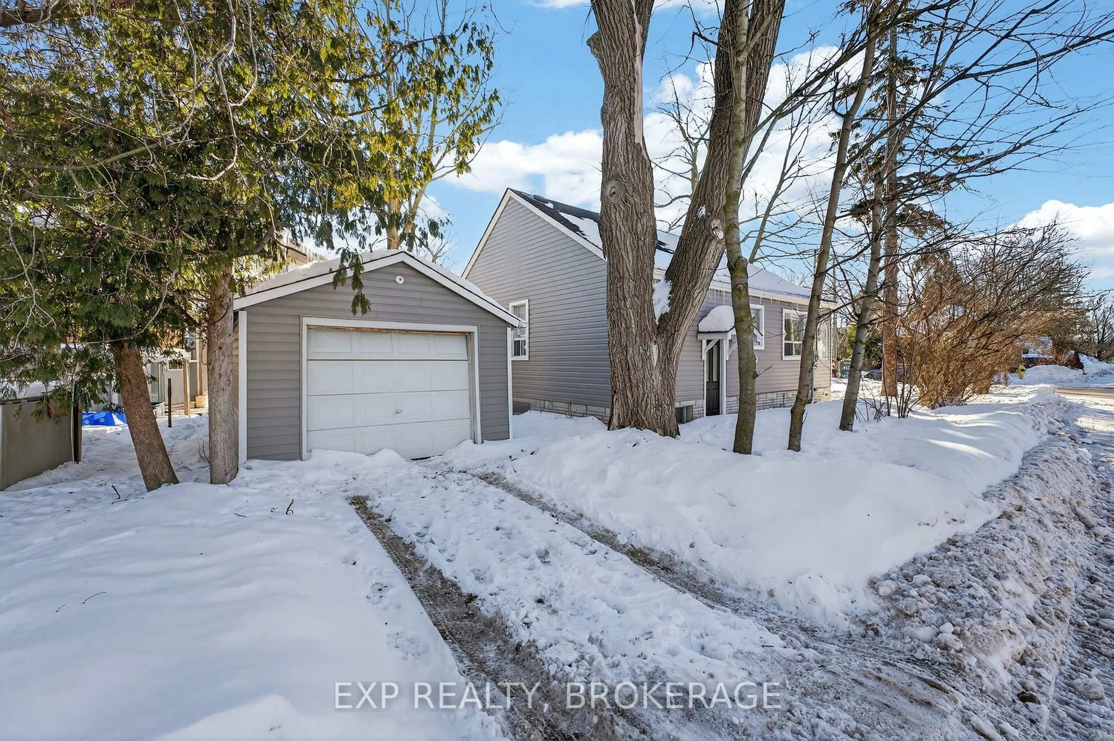 Unknown for 19 Scott St, Kingston Ontario K7L 1L3