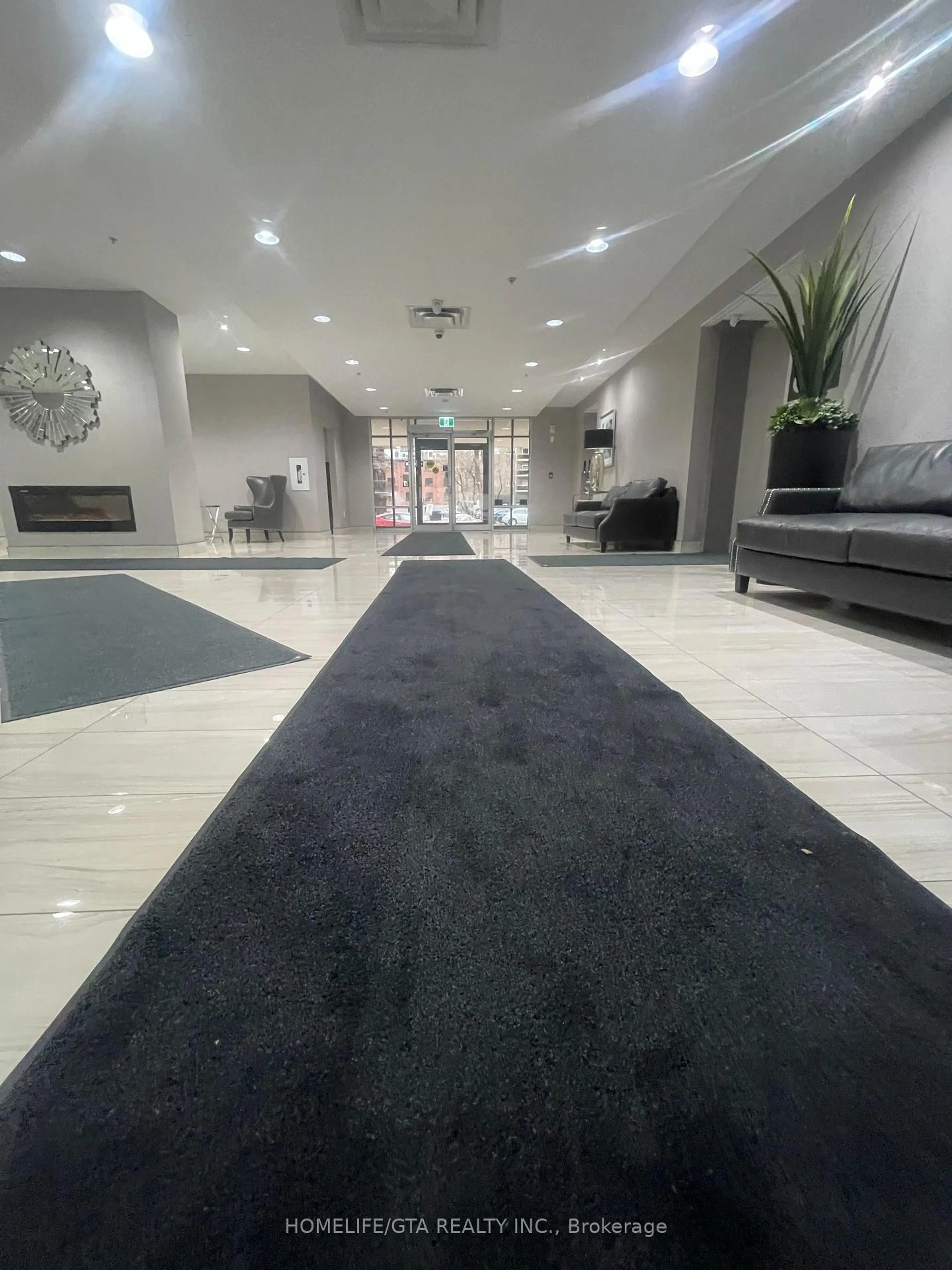 Lobby for 81 Robinson St #602, Hamilton Ontario L8P 0C2
