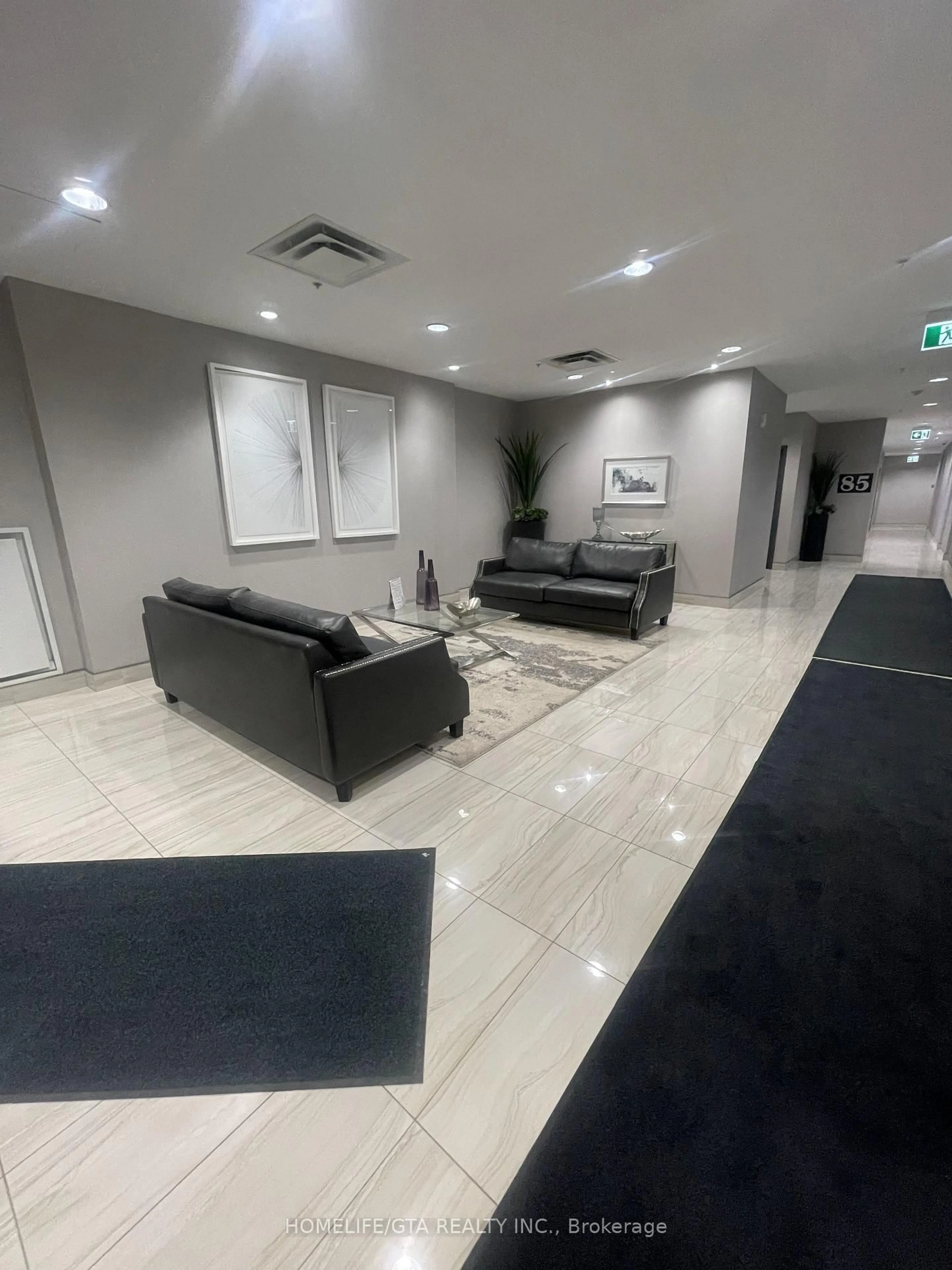 Lobby for 81 Robinson St #602, Hamilton Ontario L8P 0C2