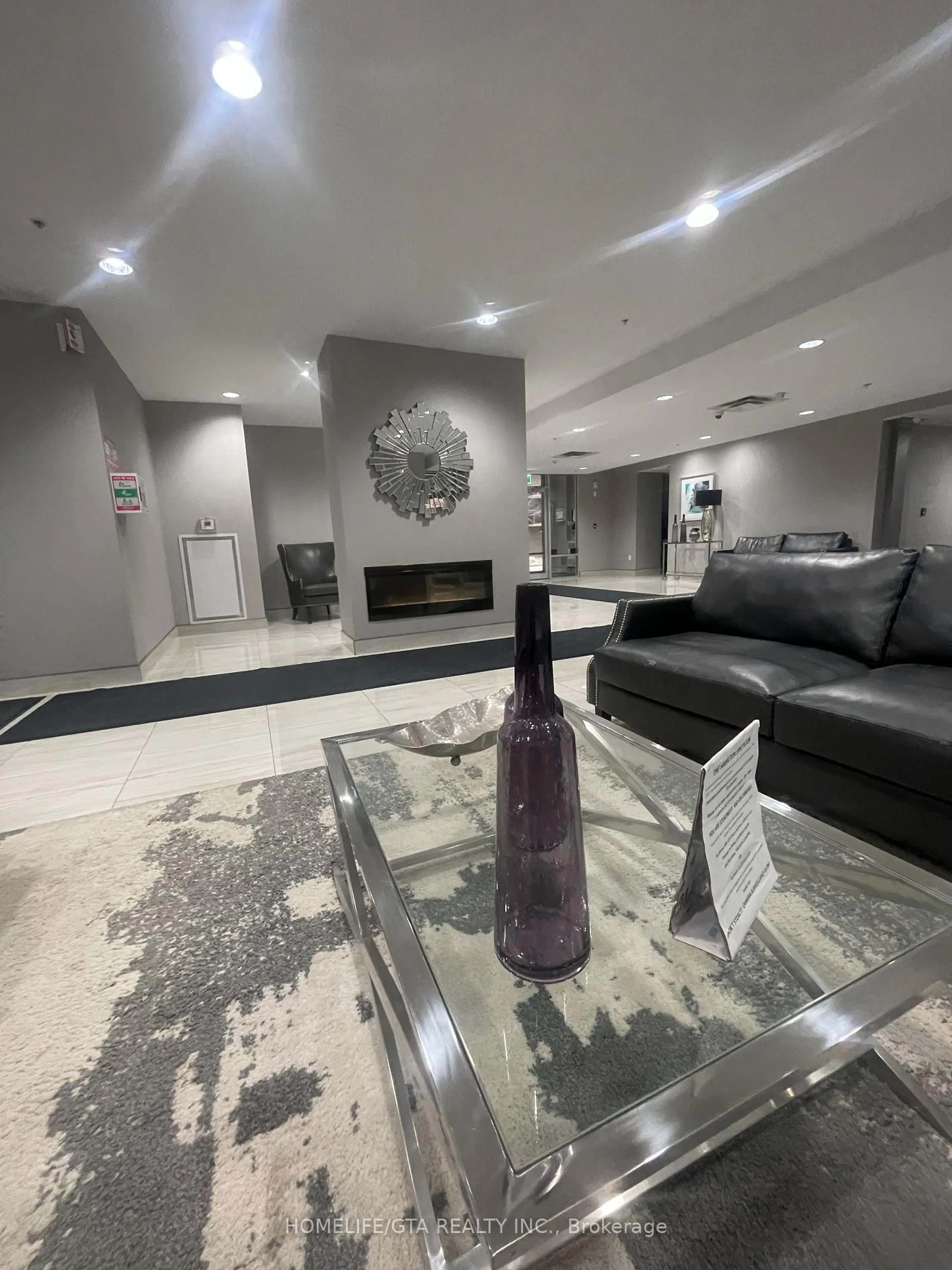 Lobby for 81 Robinson St #602, Hamilton Ontario L8P 0C2