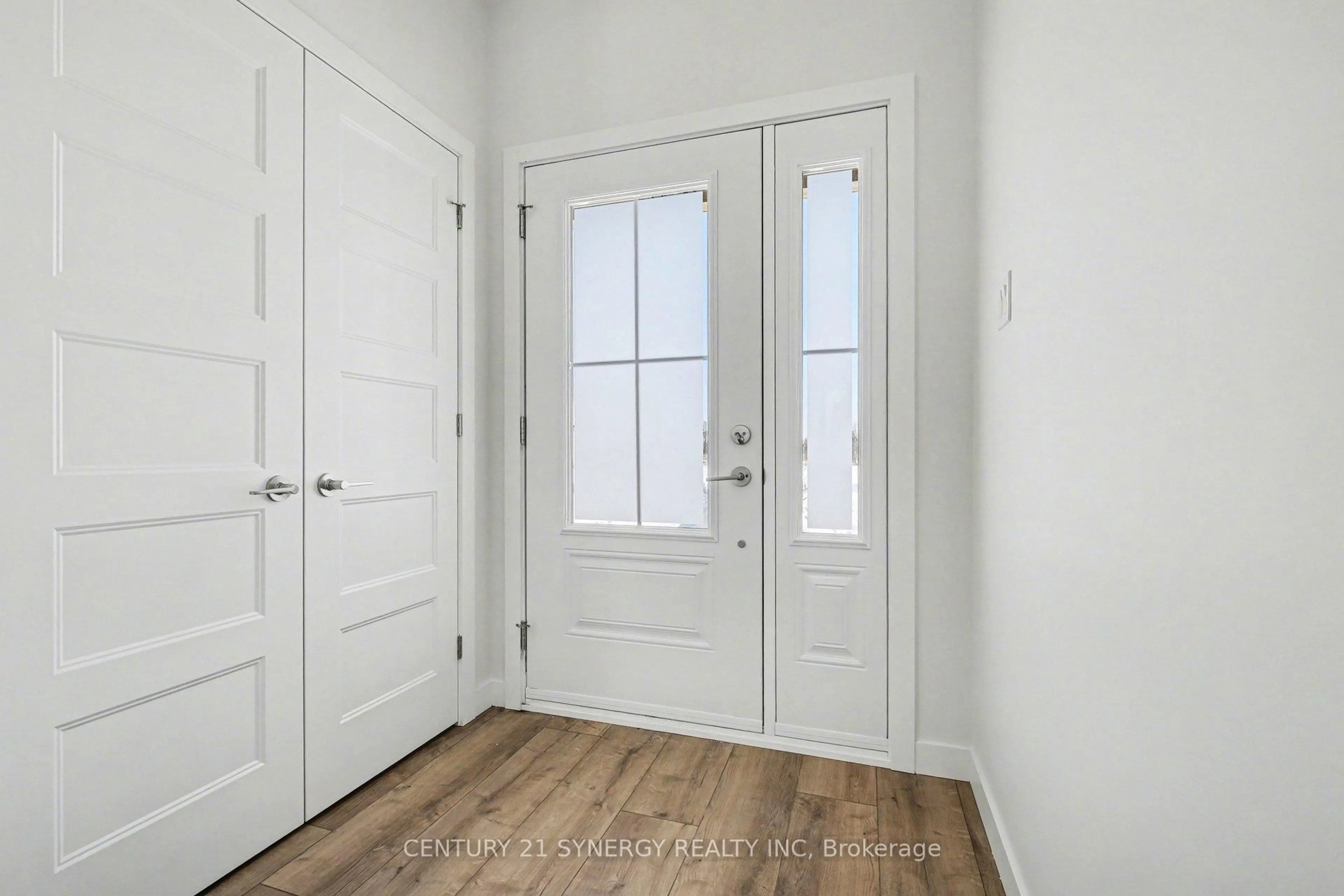 Indoor entryway for 29 Helen St, North Stormont Ontario K0A 1R0