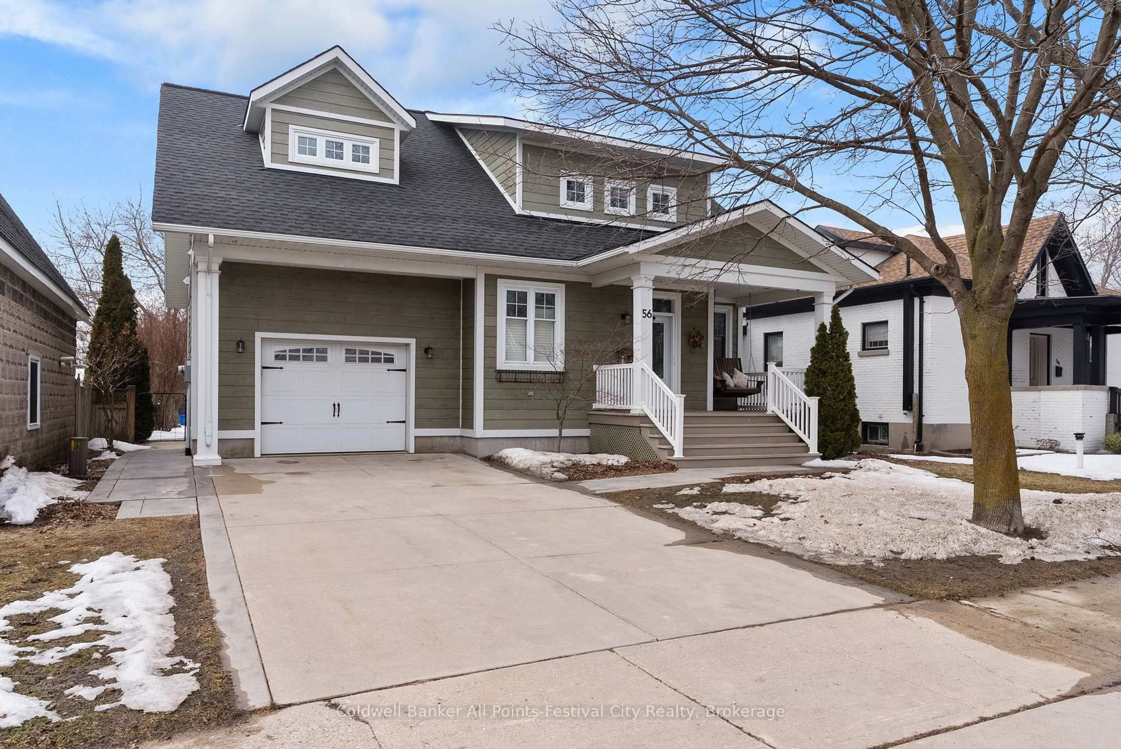 Home with vinyl exterior material, street for 56 Wellington St, Goderich Ontario N7A 3S7