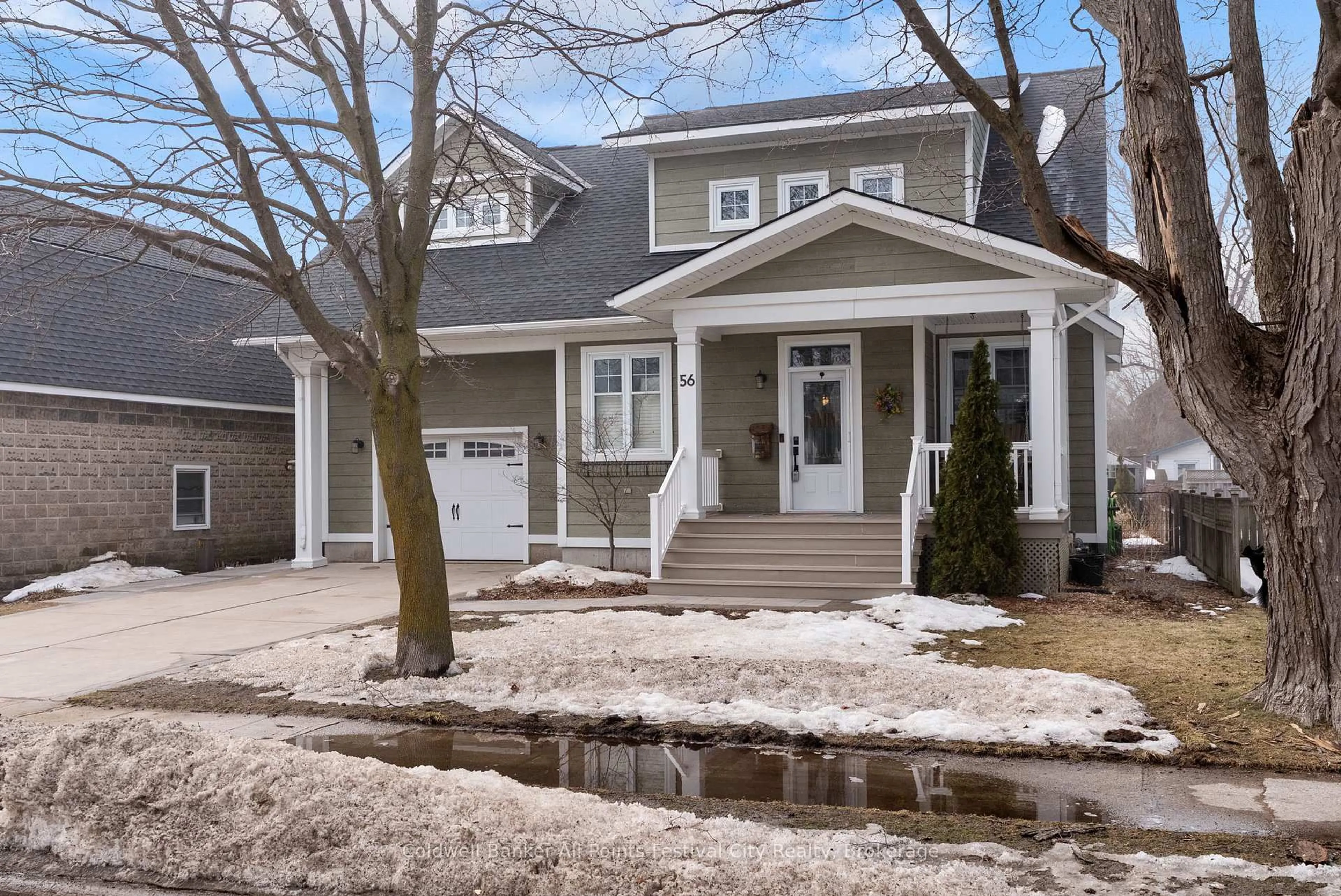 Home with vinyl exterior material, street for 56 Wellington St, Goderich Ontario N7A 3S7